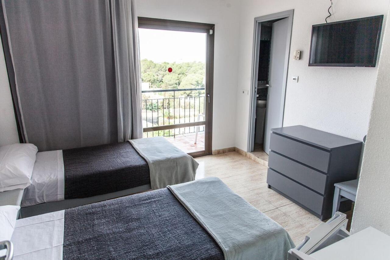 Hostal Apolo * San Antonio (Ibiza)
