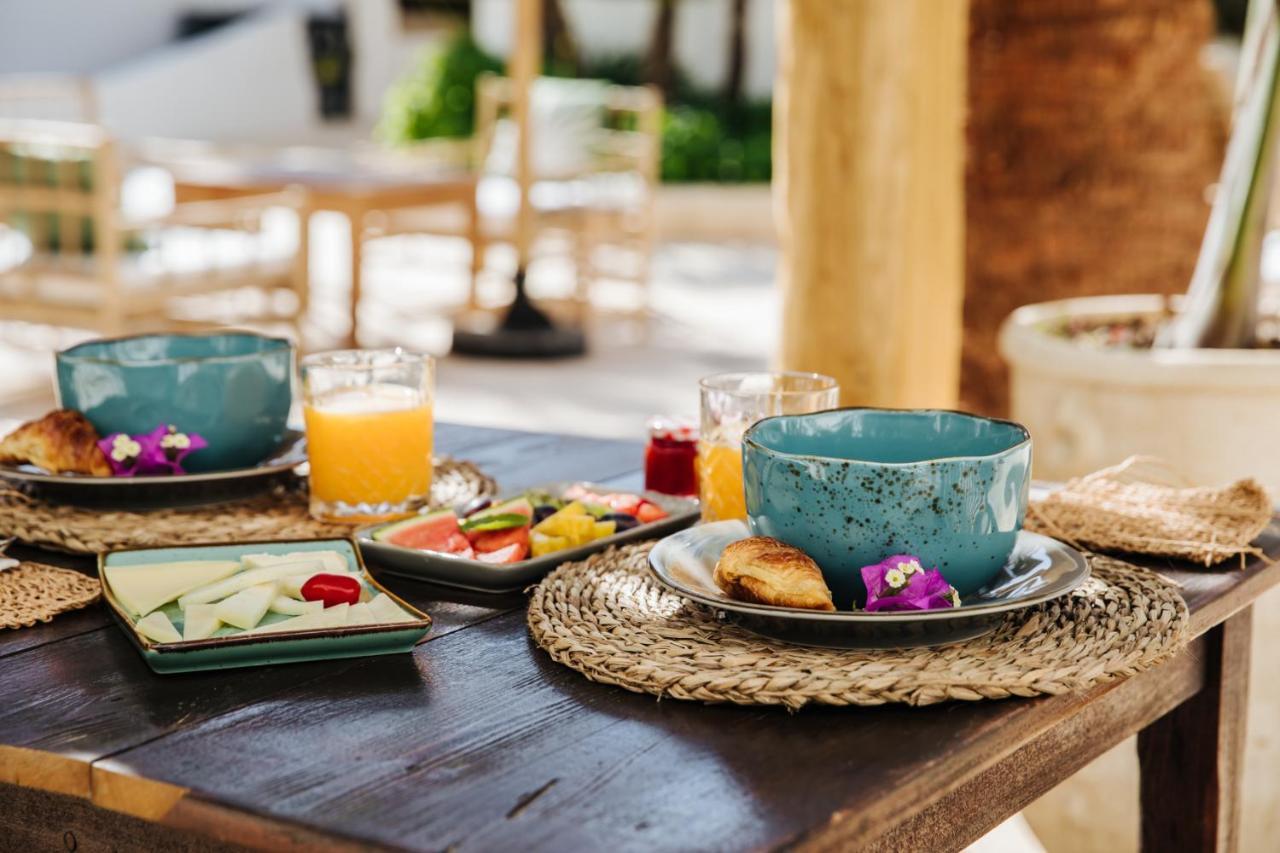 La Bohemia Del Rio Boutique - Adults Only Hotel Santa Eulària des Riu