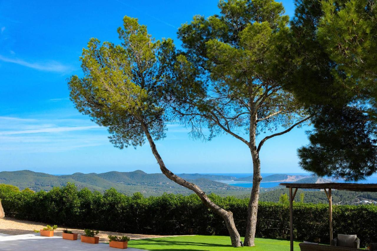 Sky Line Villa *