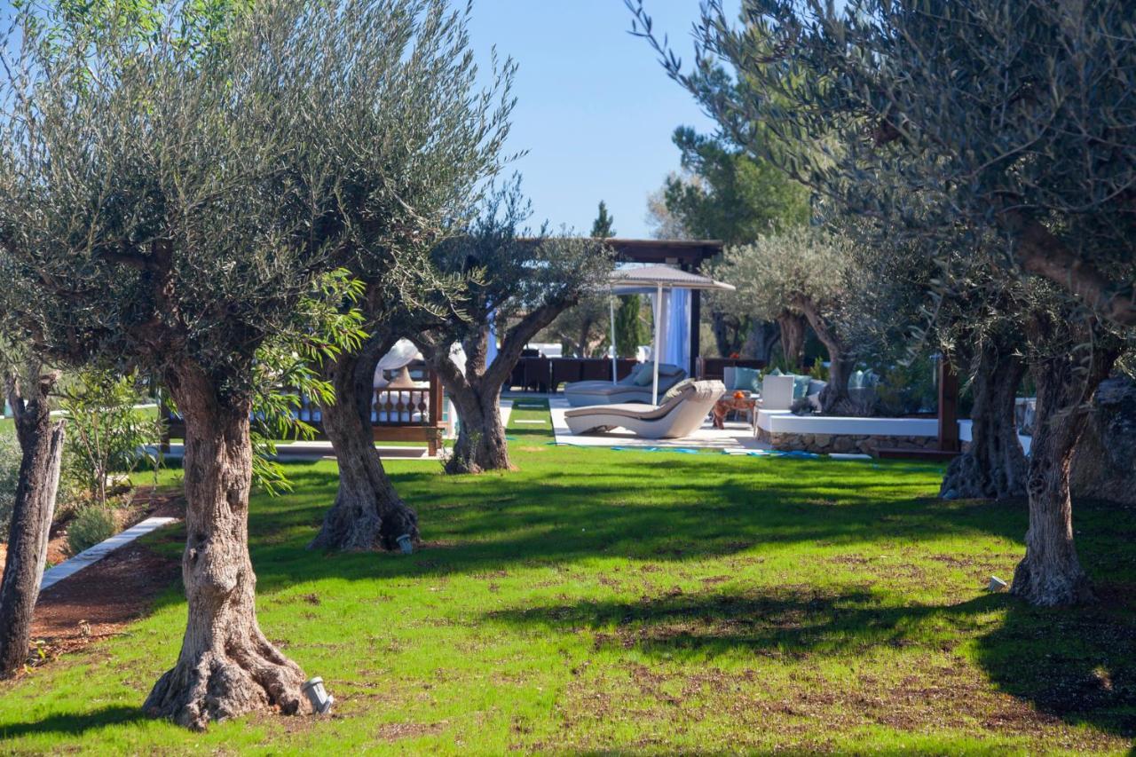 Ribas Ibiza * Sant Llorenc de Balafia