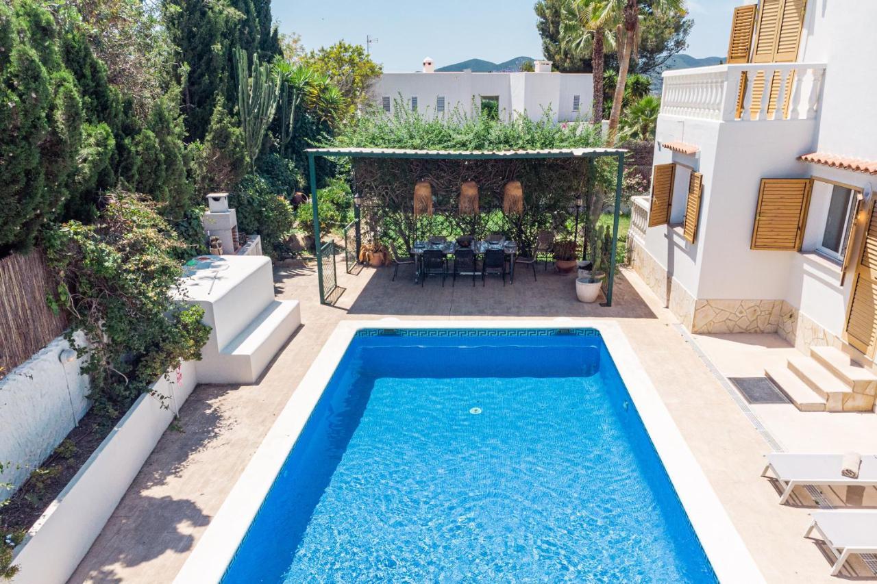 Villa Friends & Family Friendly 5 Bedroom In Jesus Santa Eulària des Riu