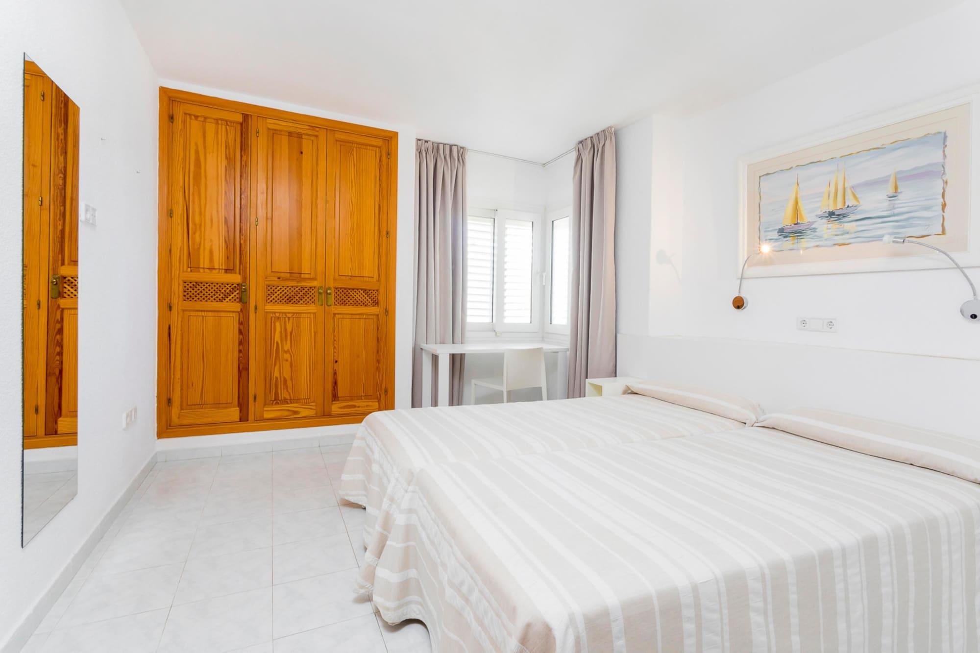Aparthotel Duquesa Playa Santa Eulària des Riu