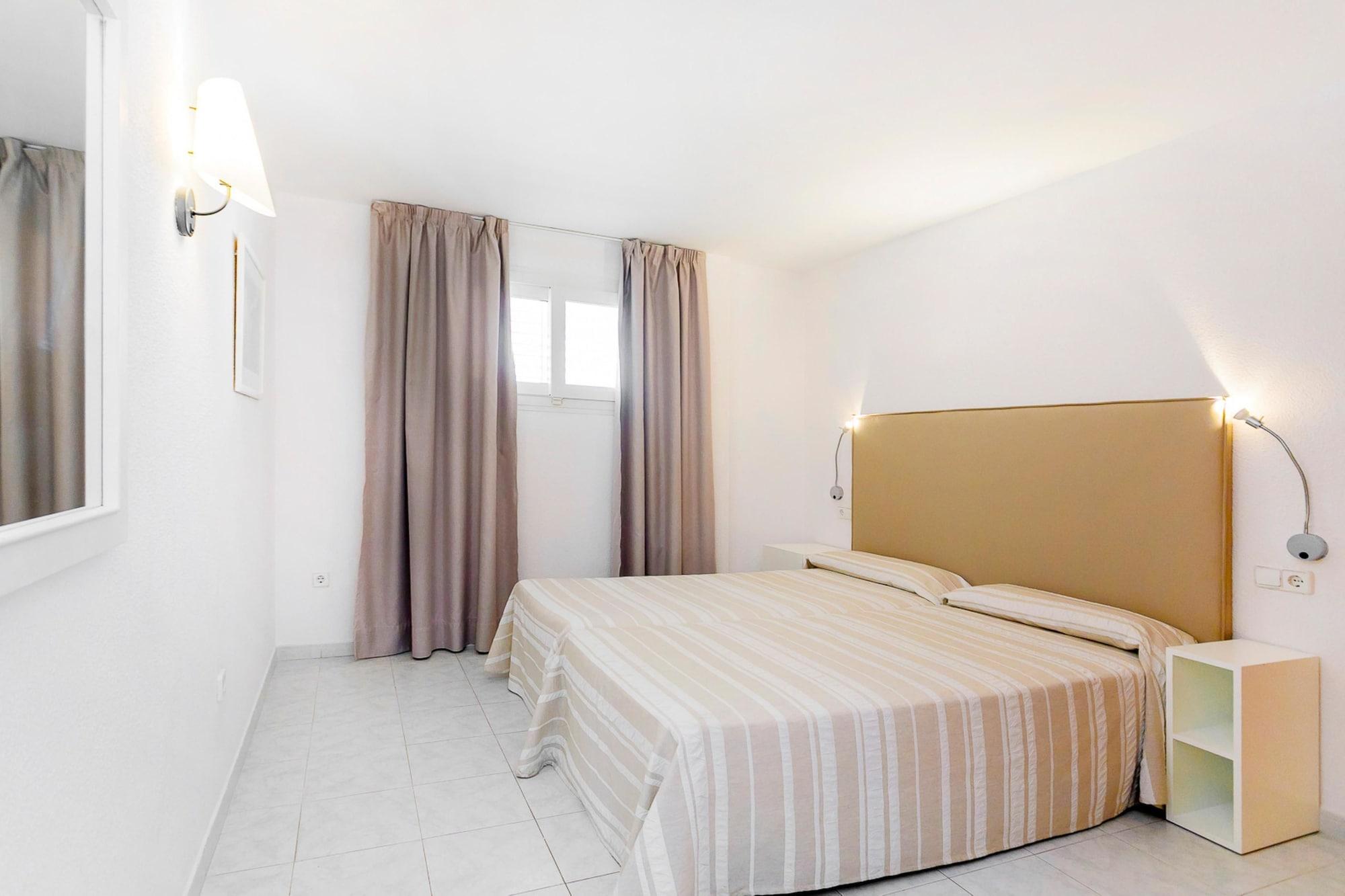 Duquesa Playa Aparthotel Santa Eulària des Riu