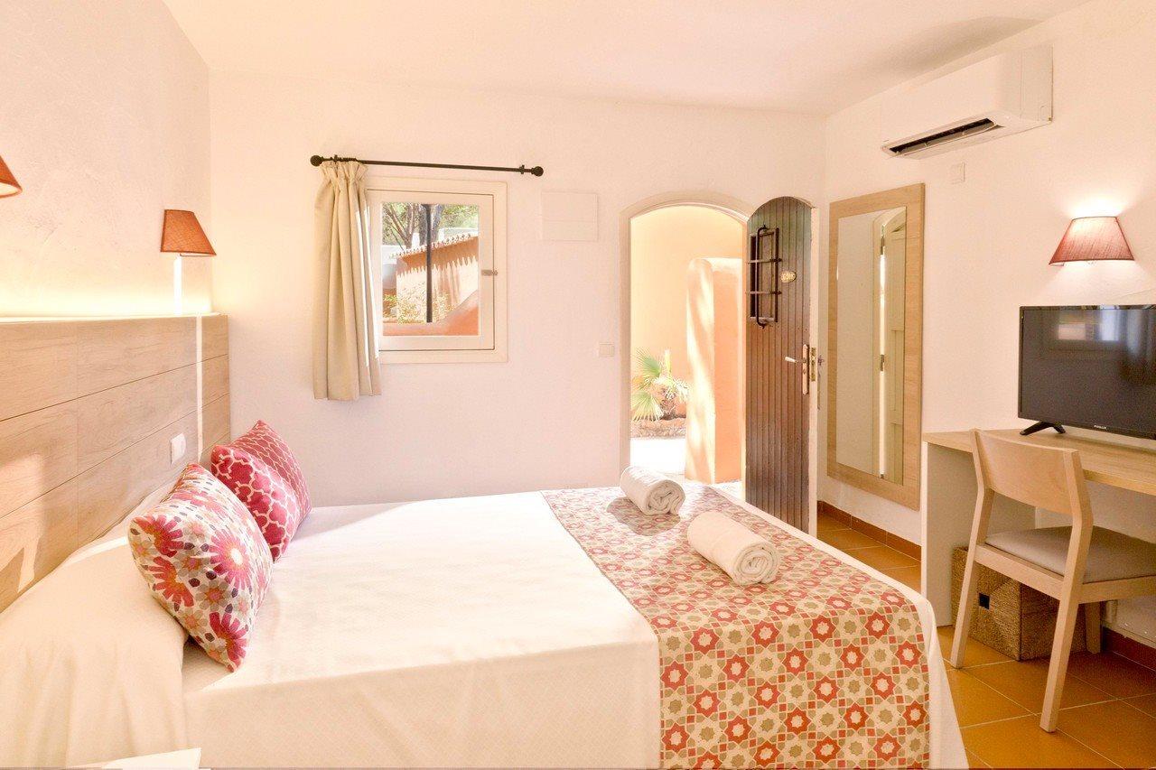 Fergus Style Punta Arabi Hotel Es Cana
