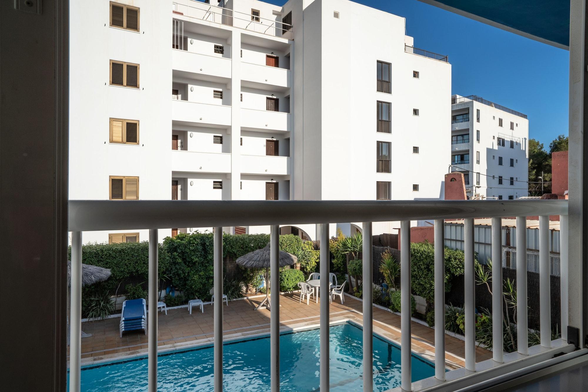 Cel Blau Apartment