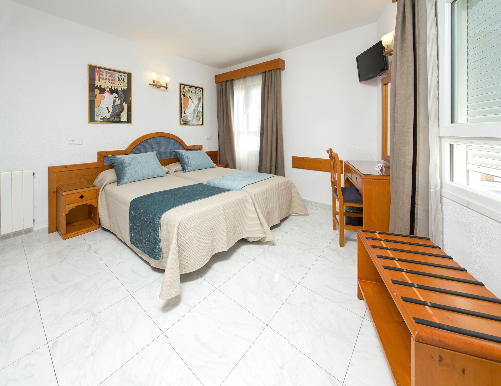 Mari 2* San Antonio (Ibiza)