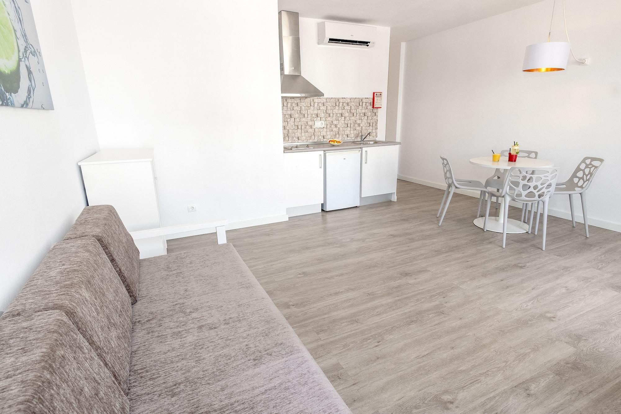 The Palm Star Ibiza - Adults Only Apartment *