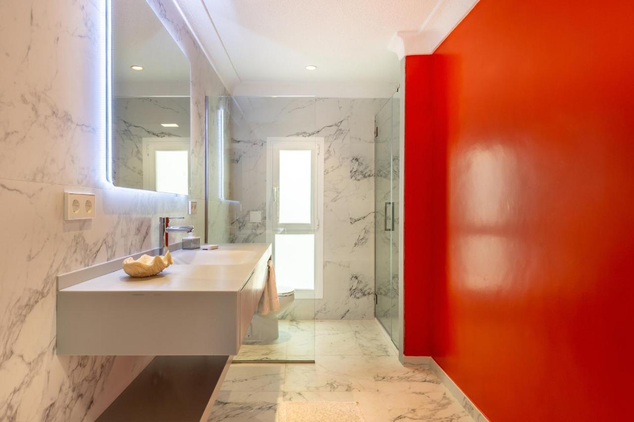 Joan I - Fantastic Sunset Views And Family Friendly - Villa Sant Antoni de Portmany