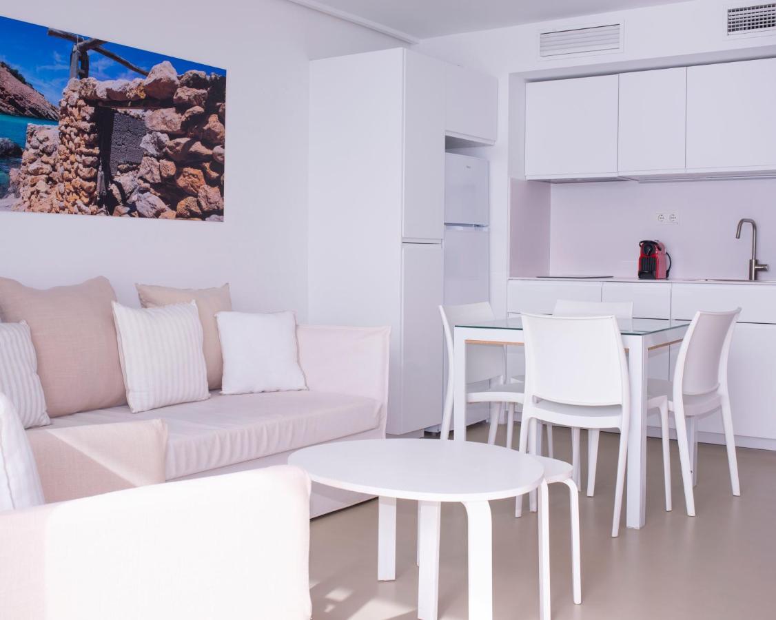 Llobet Aparthotel