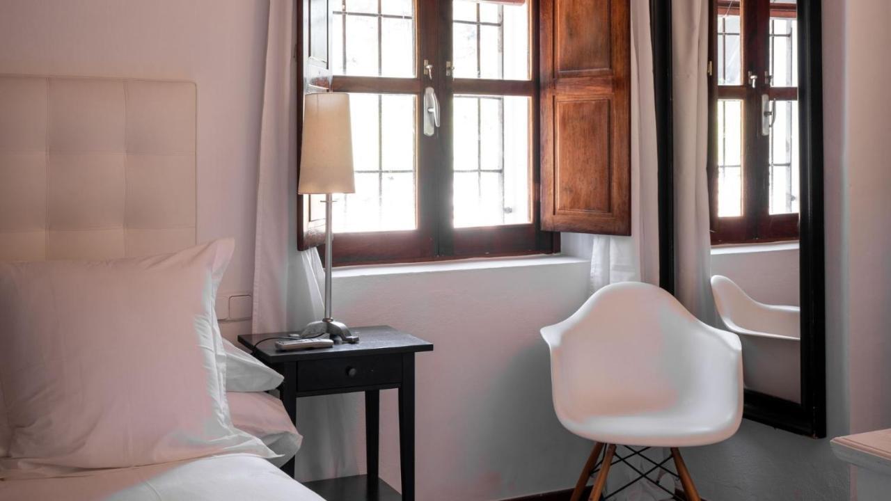 Villa Magnificent Marama In The Midst Of Ibiza's Countryside