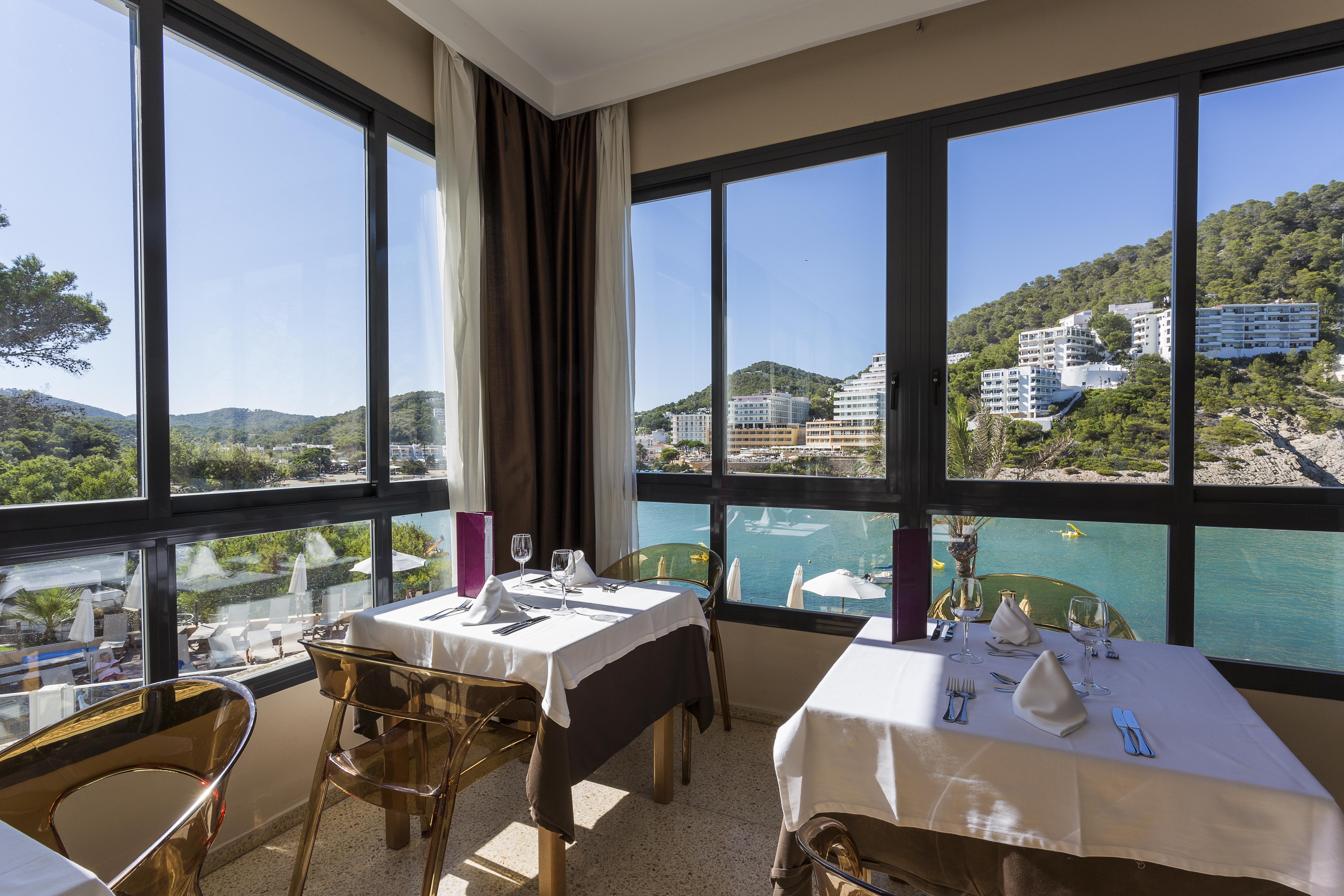 Hotel Palladium Cala Llonga - Adults Only 4*