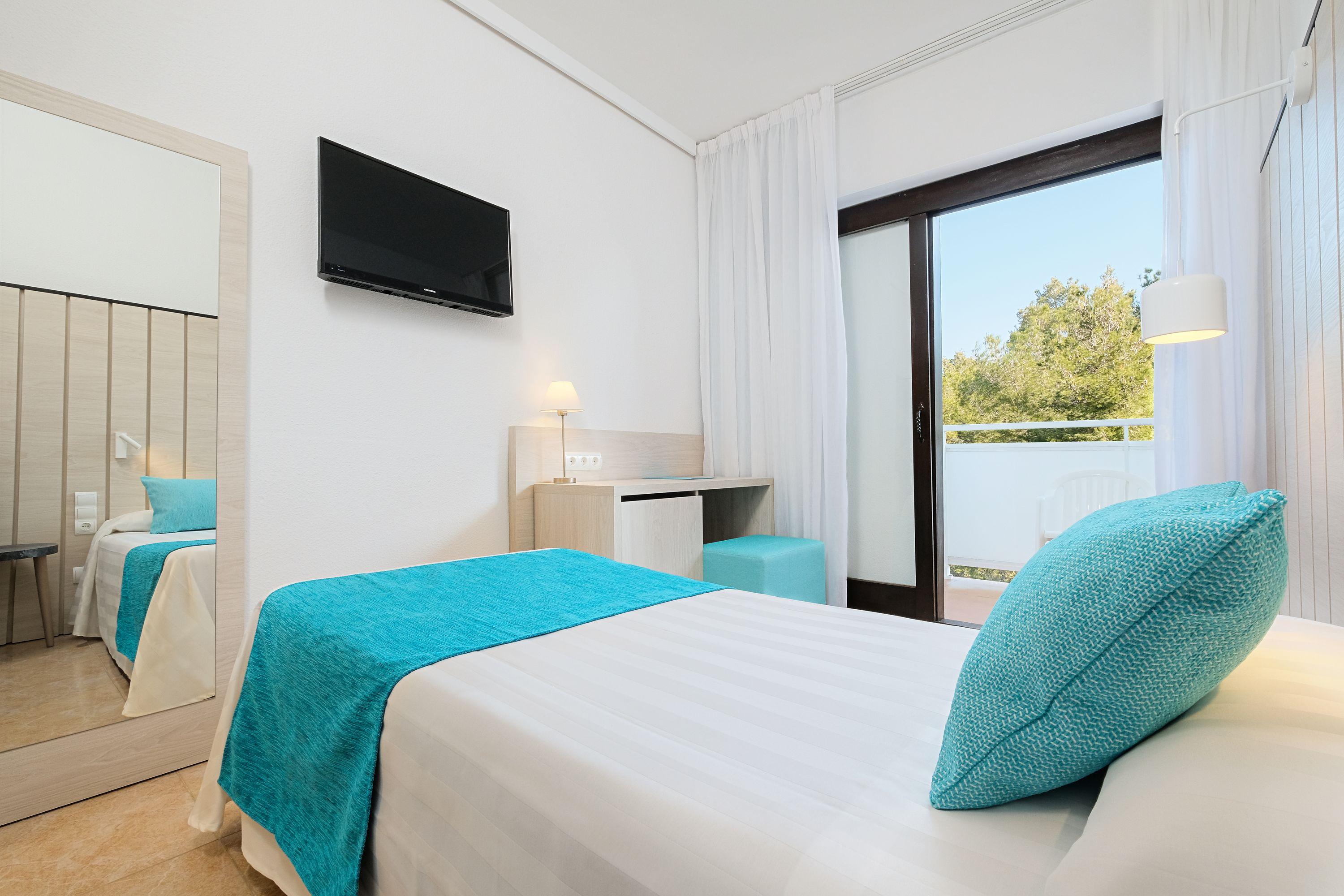 Azuline Bergantin Hotel 3*