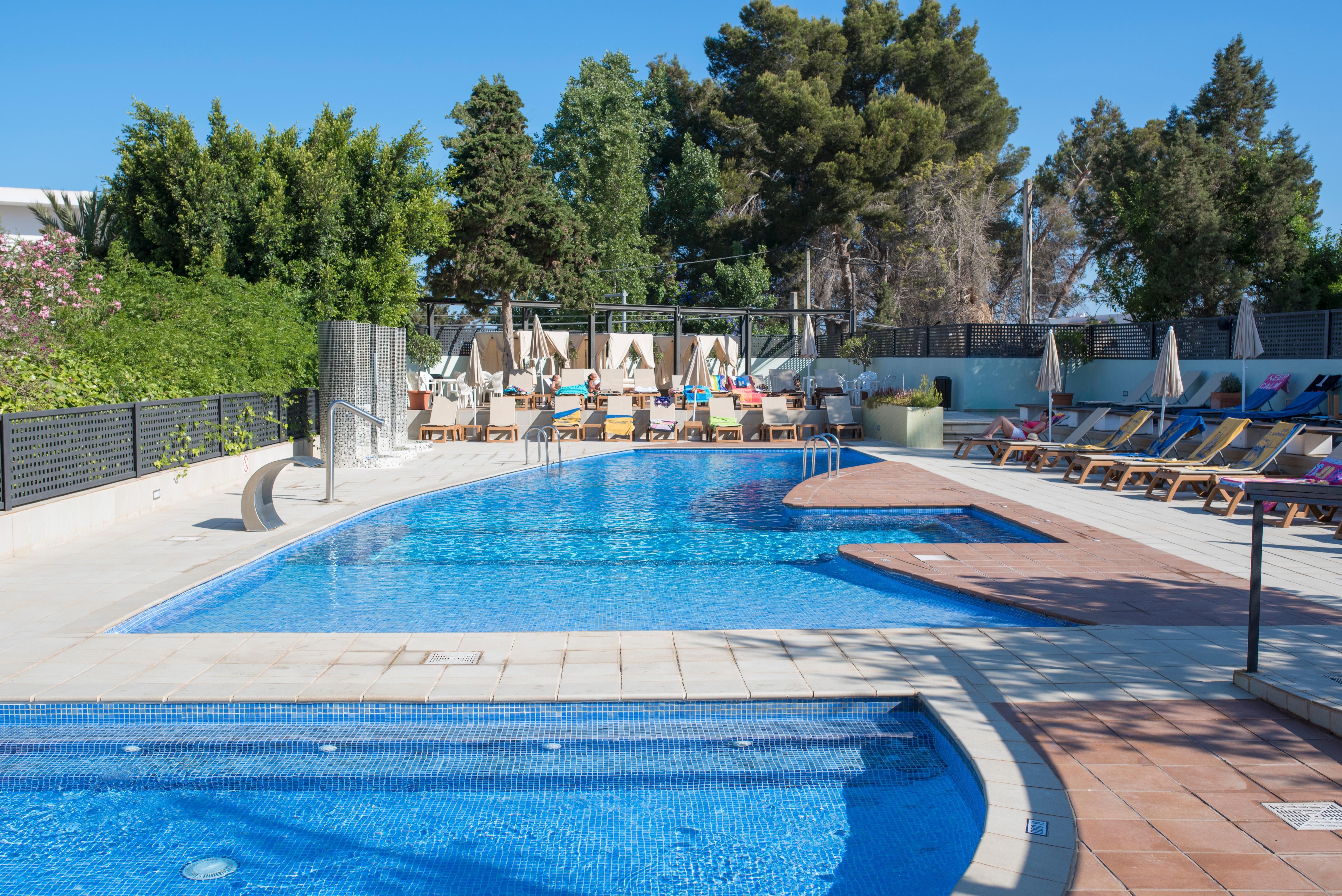 Hotel Azuline Bergantin