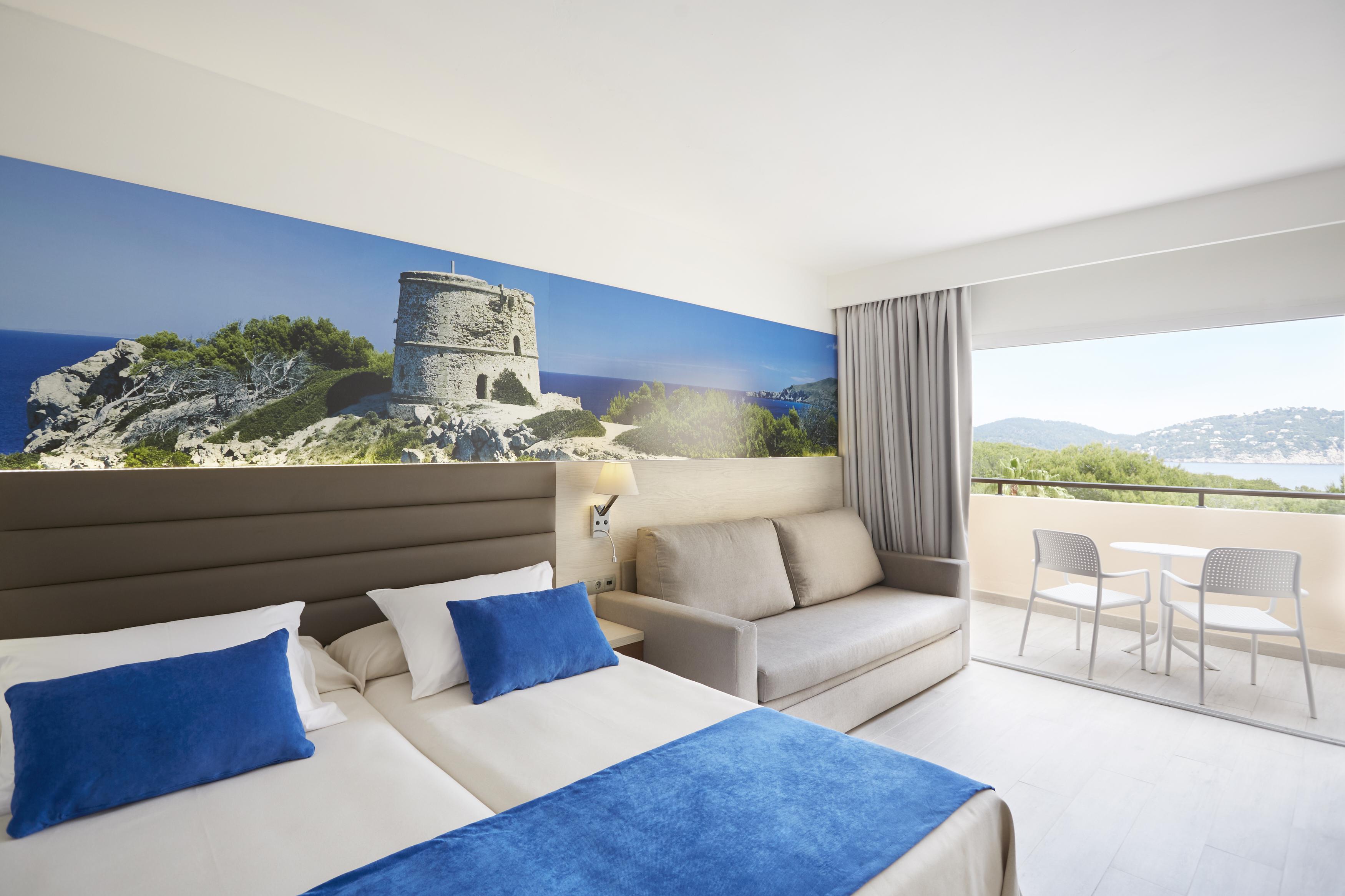 Invisa Club Cala Blanca Hotel