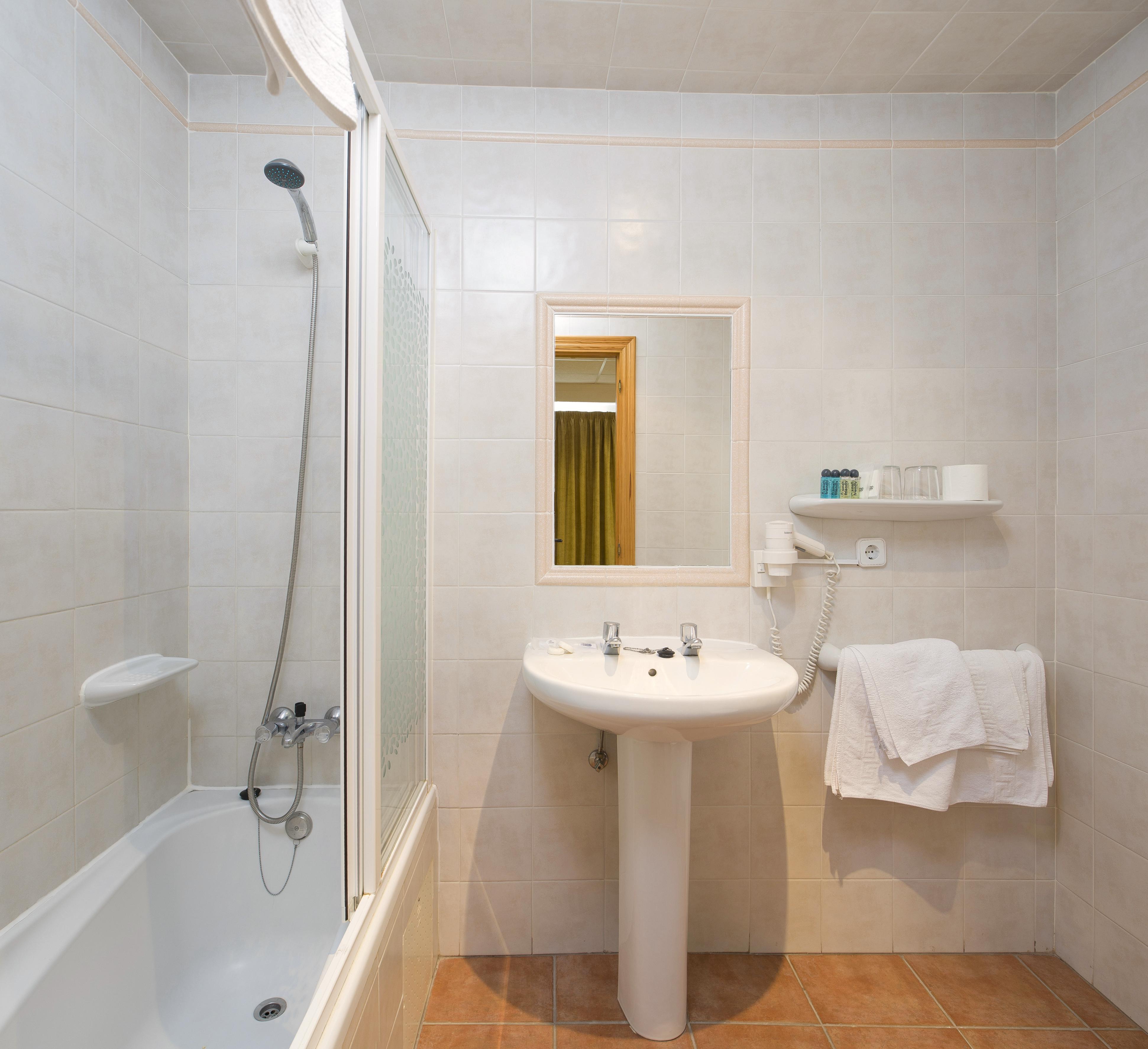 Adelino Hotel