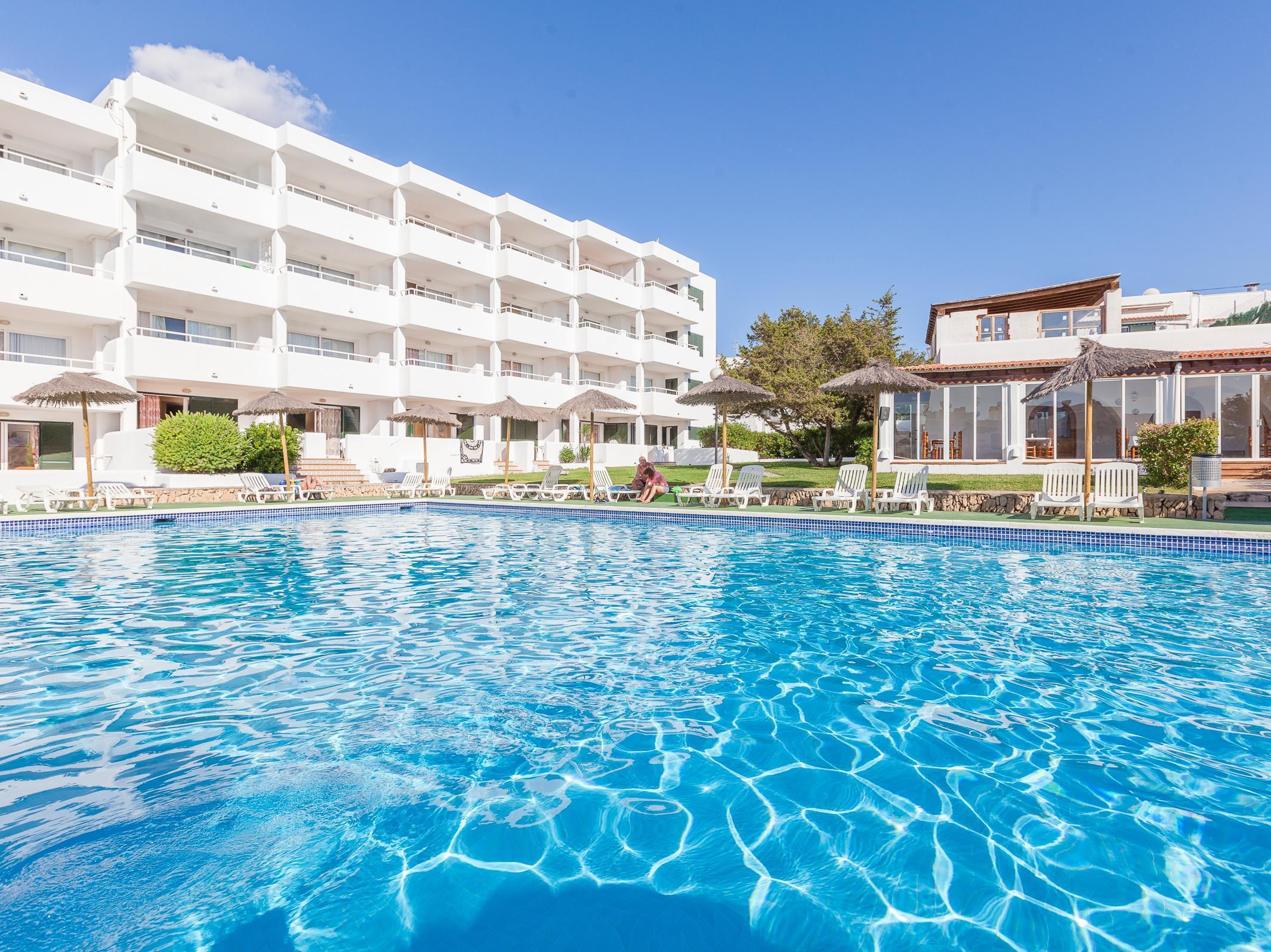 Aparthotel Camelina San Antonio (Ibiza)