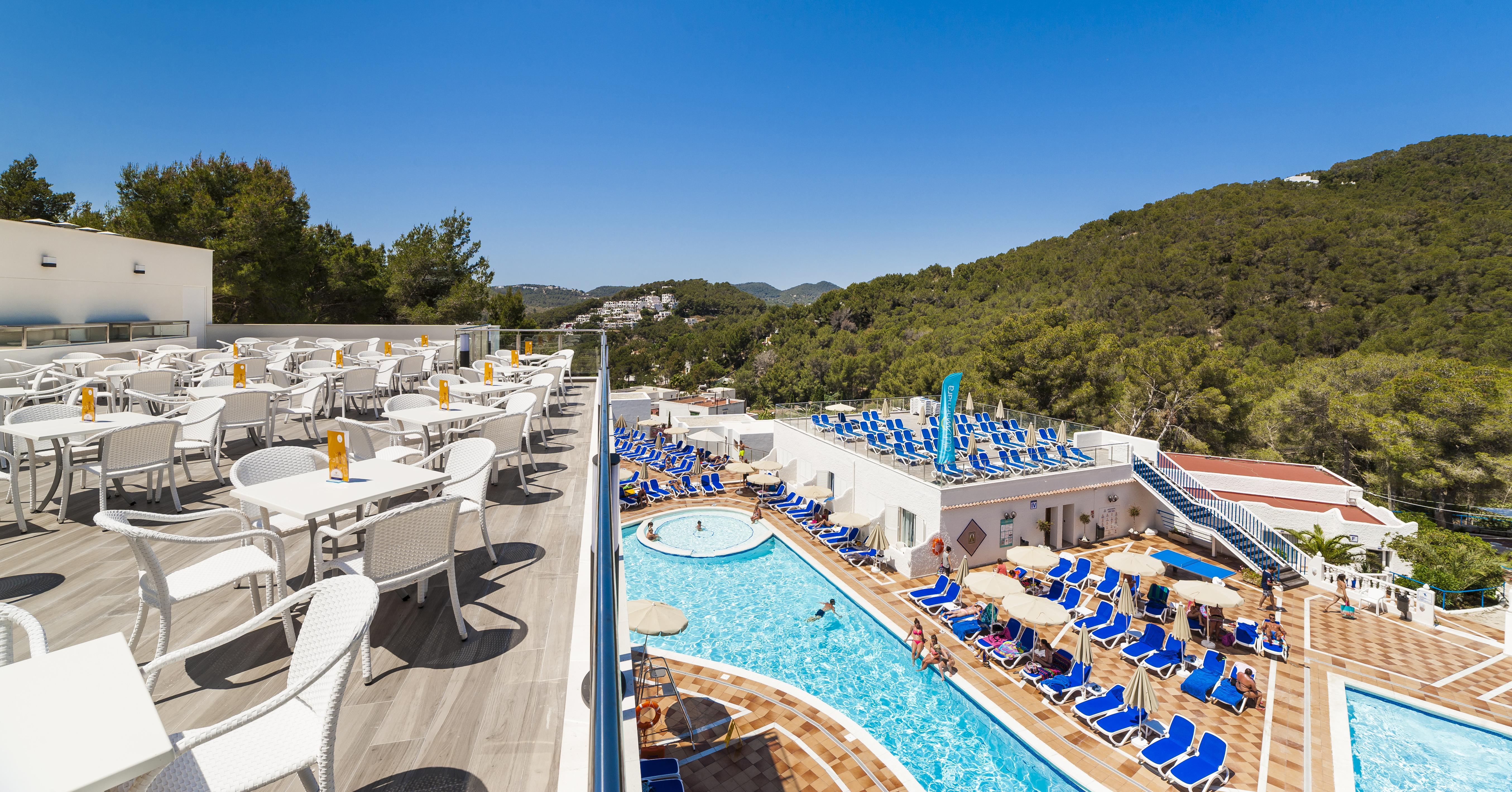 Hotel Globales Montemar Cala Llonga (Ibiza)