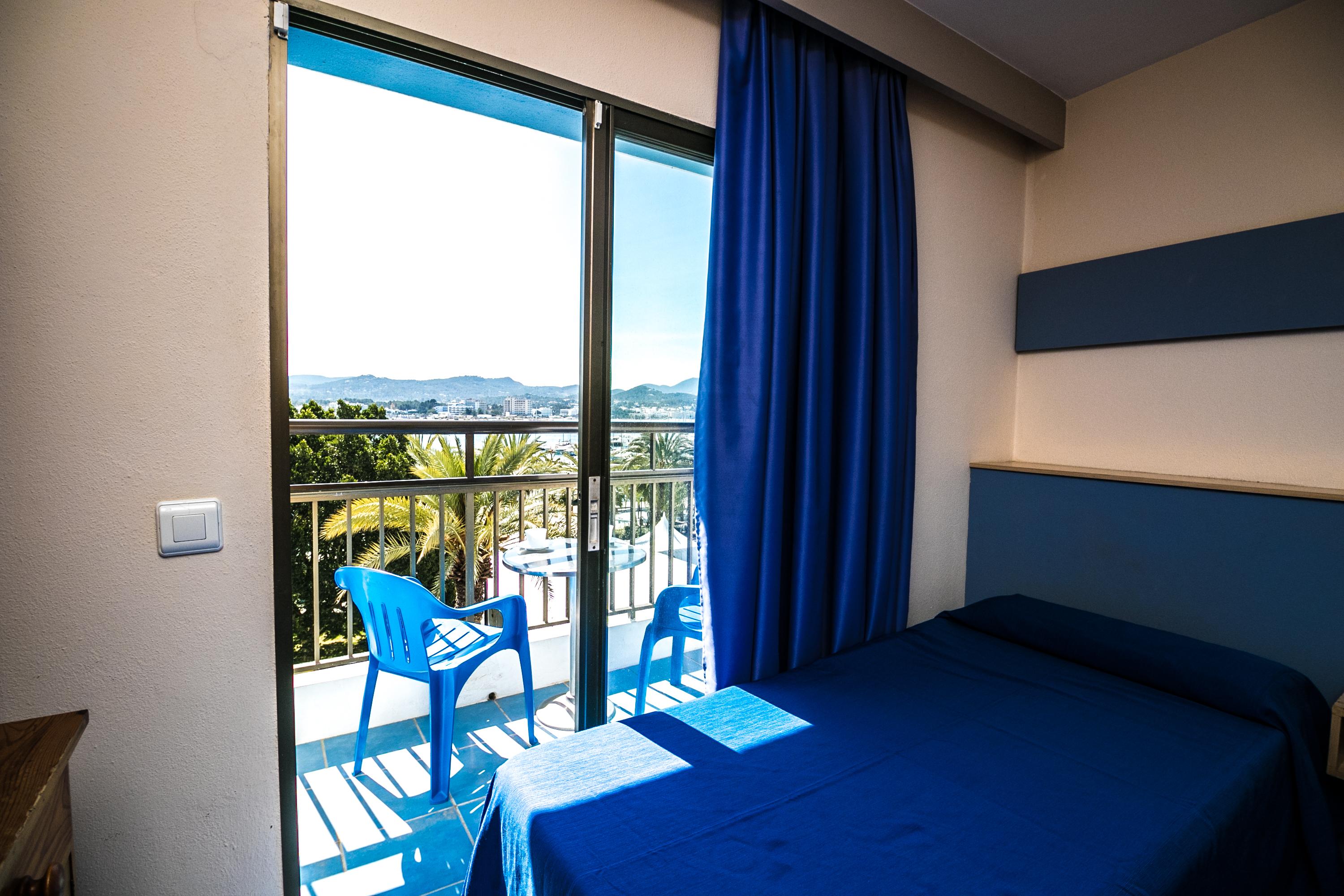 The Blue - Adults Only Apartment