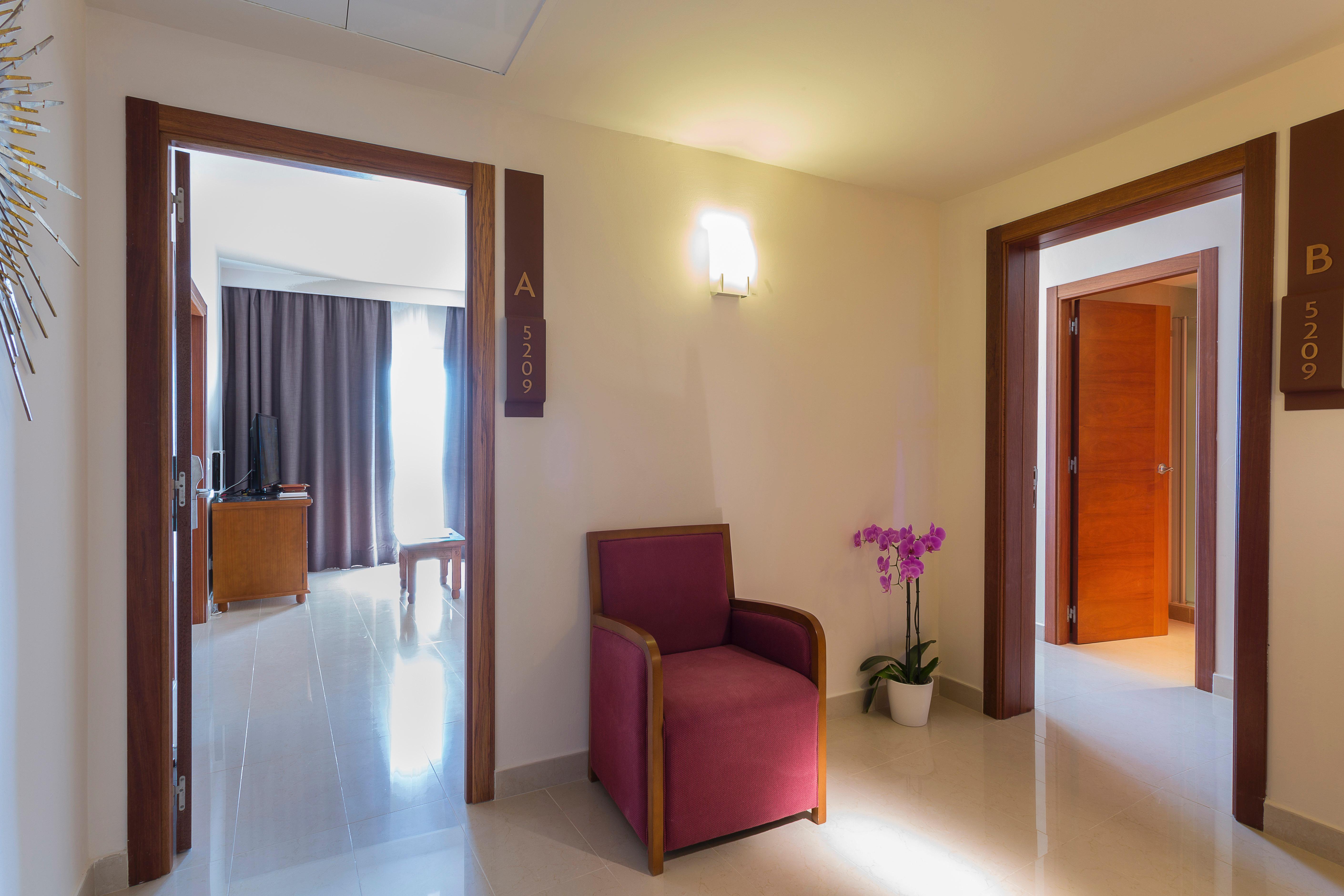 Grand Palladium Select Palace Ibiza Hotel 5*