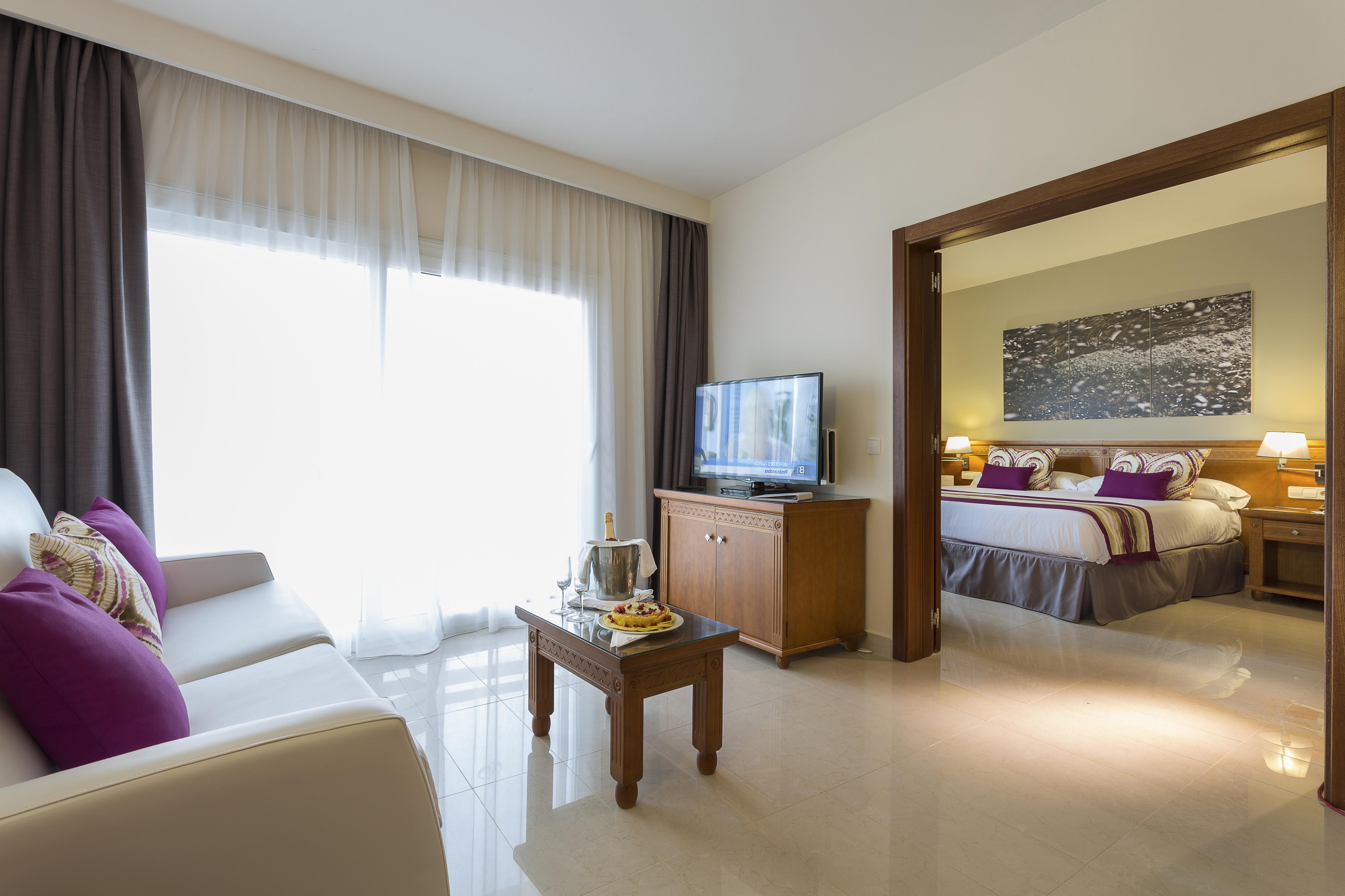 Grand Palladium Select Palace Ibiza Hotel 5*