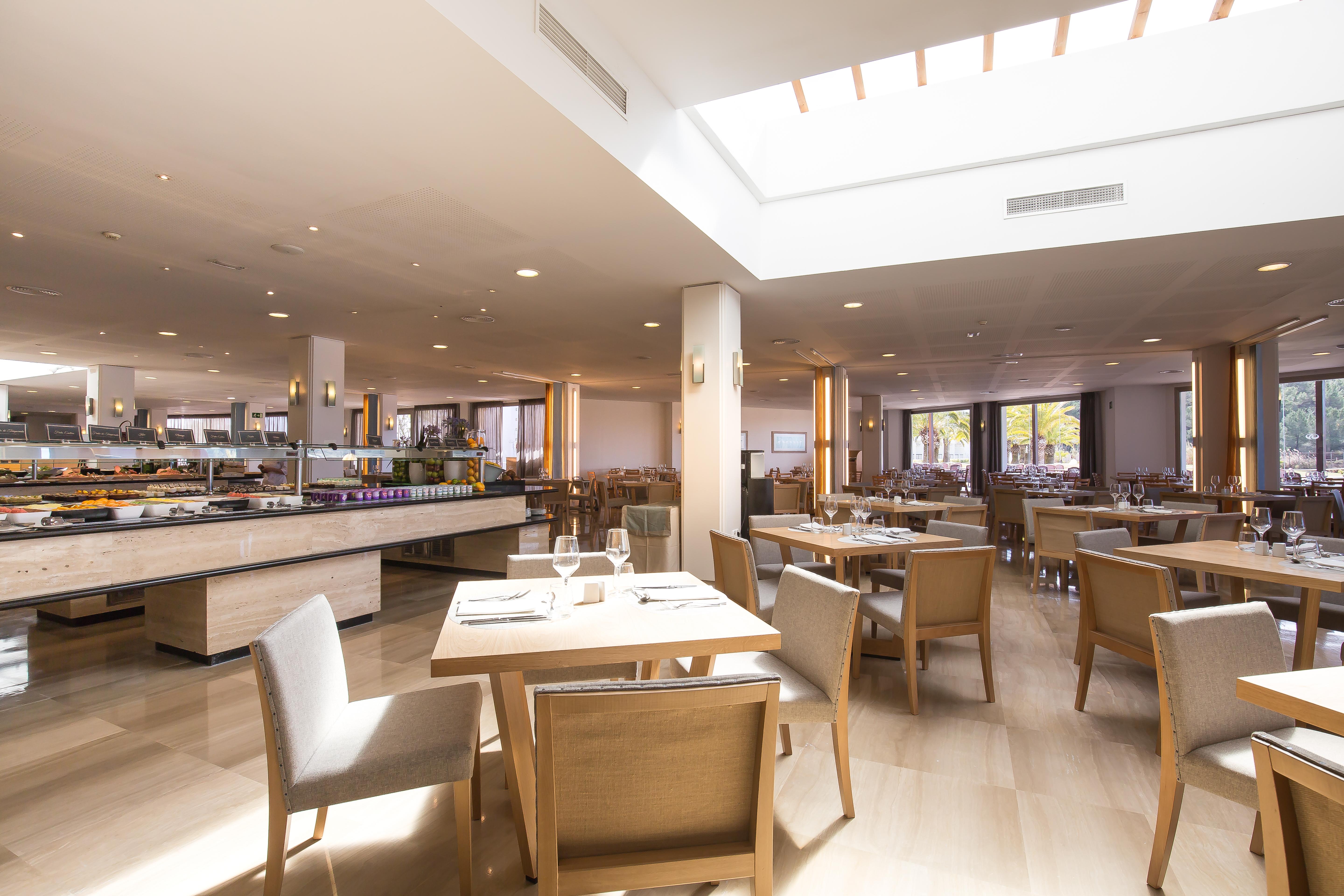 Grand Palladium Select Palace Ibiza Hotel 5*