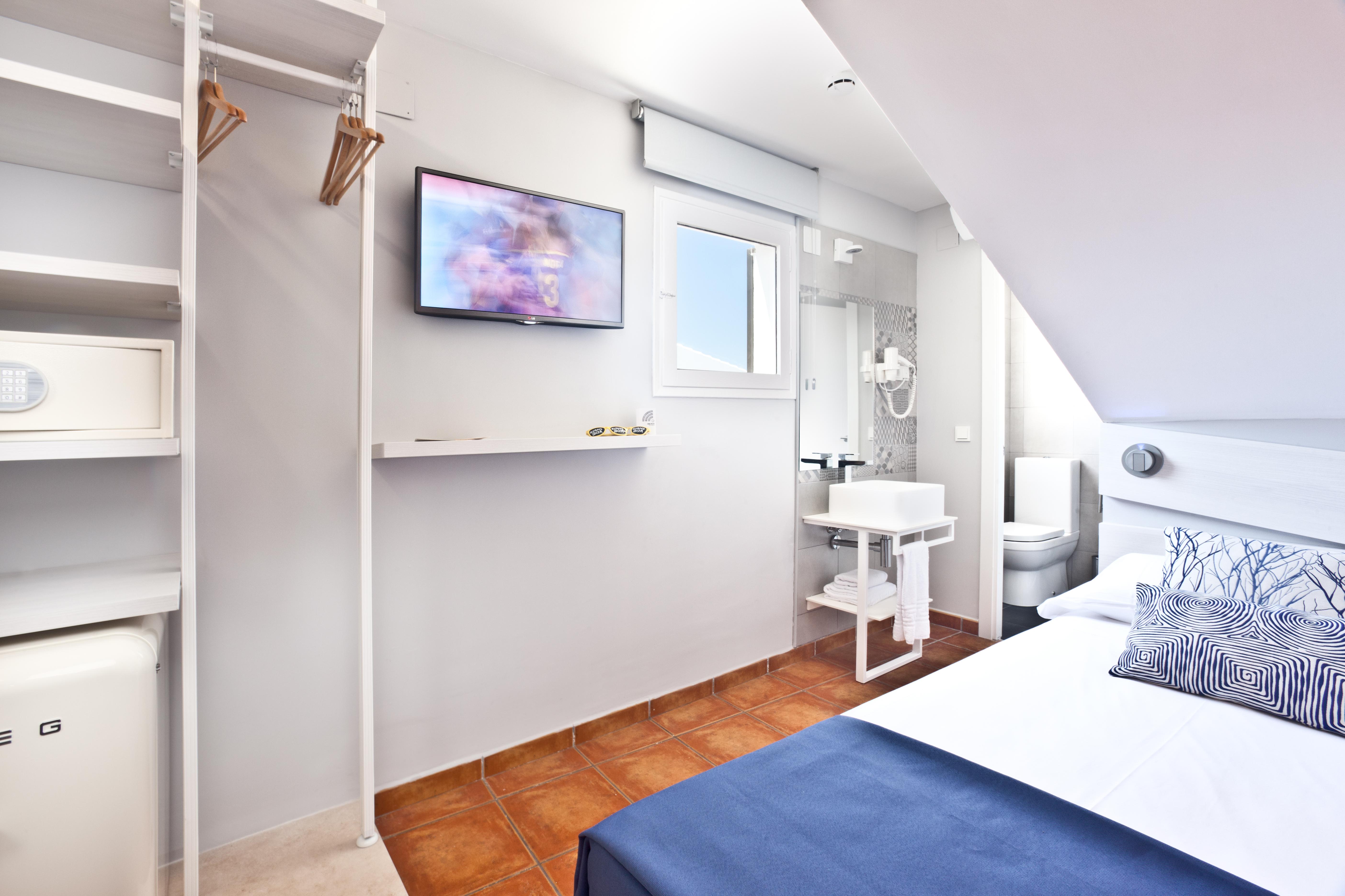 Hotel Ryans La Marina (adults Only) 3*