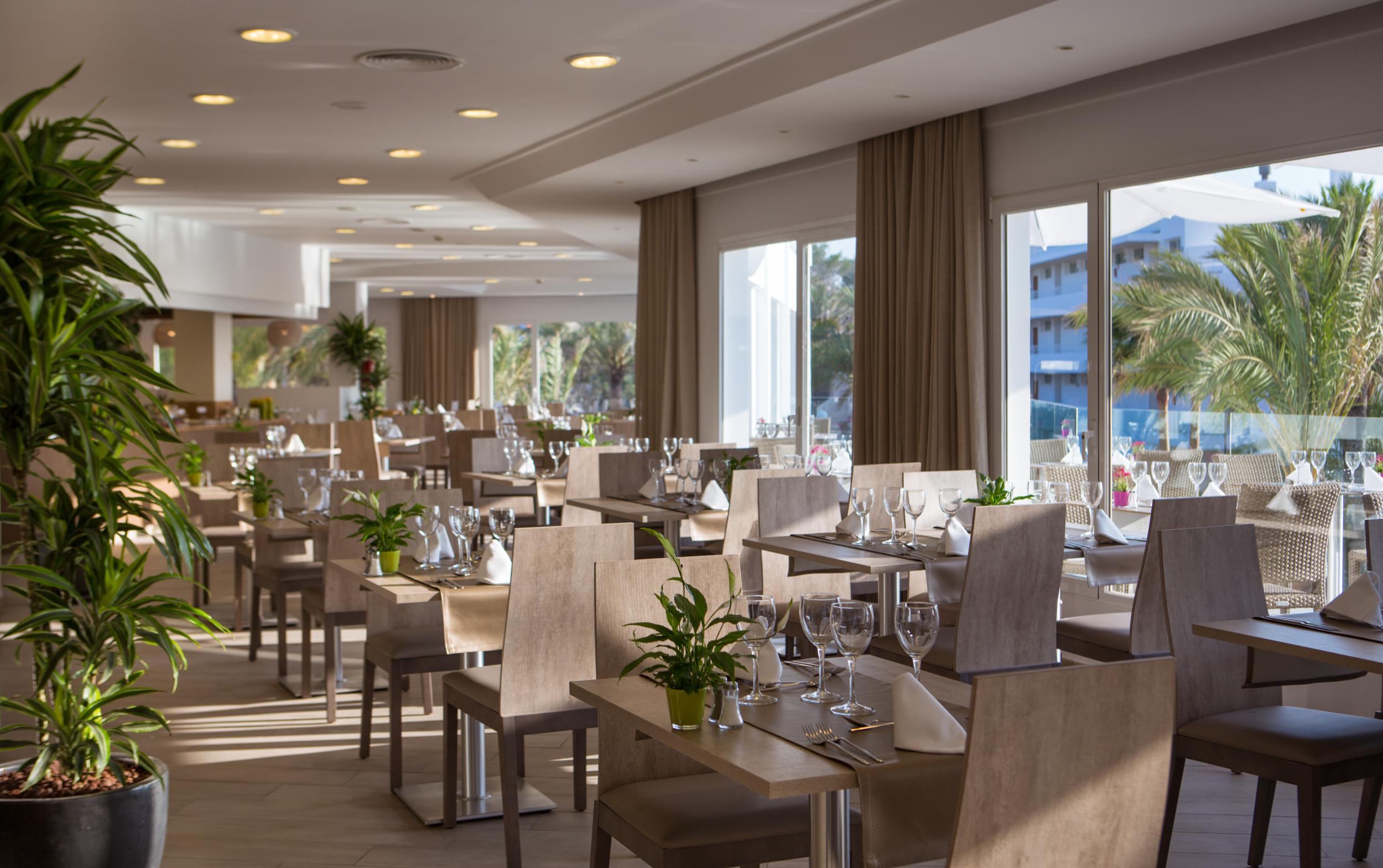 Hotel Insotel Tarida & 5*