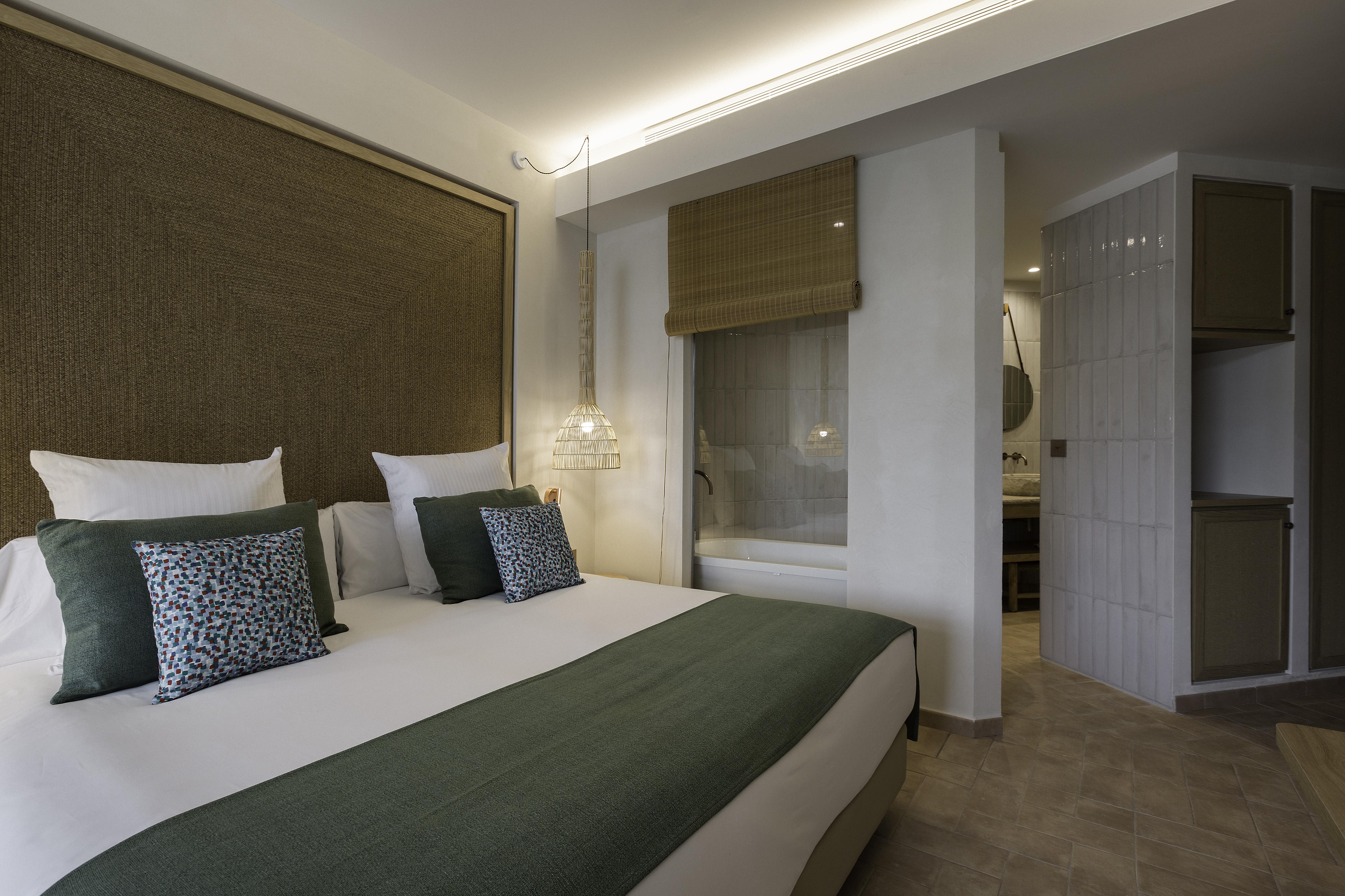 Cala San Miguel Ibiza Resort, Adults Only, Curio Collection By Hilton
