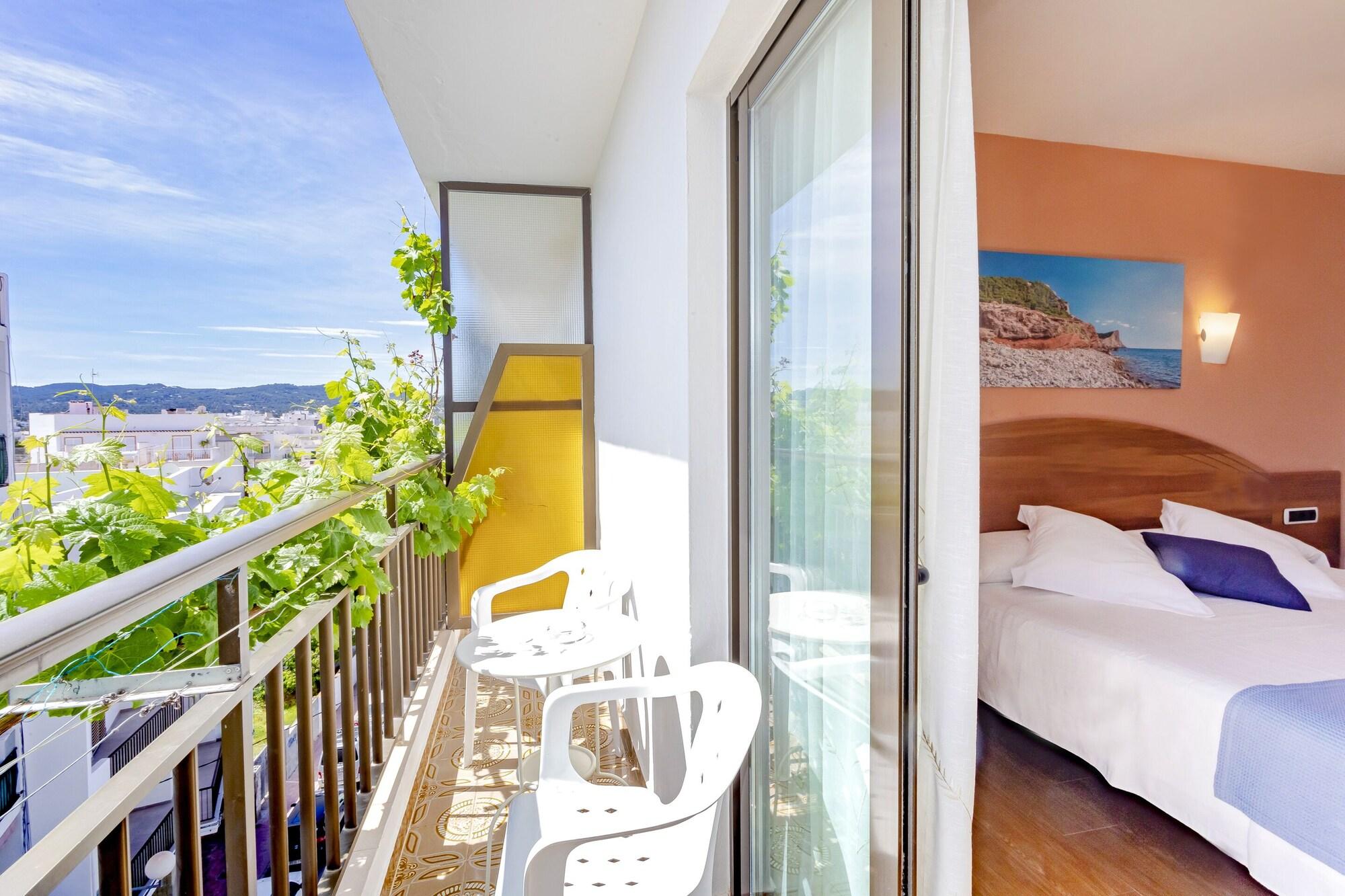 Manolita Guest house San Antonio (Ibiza)