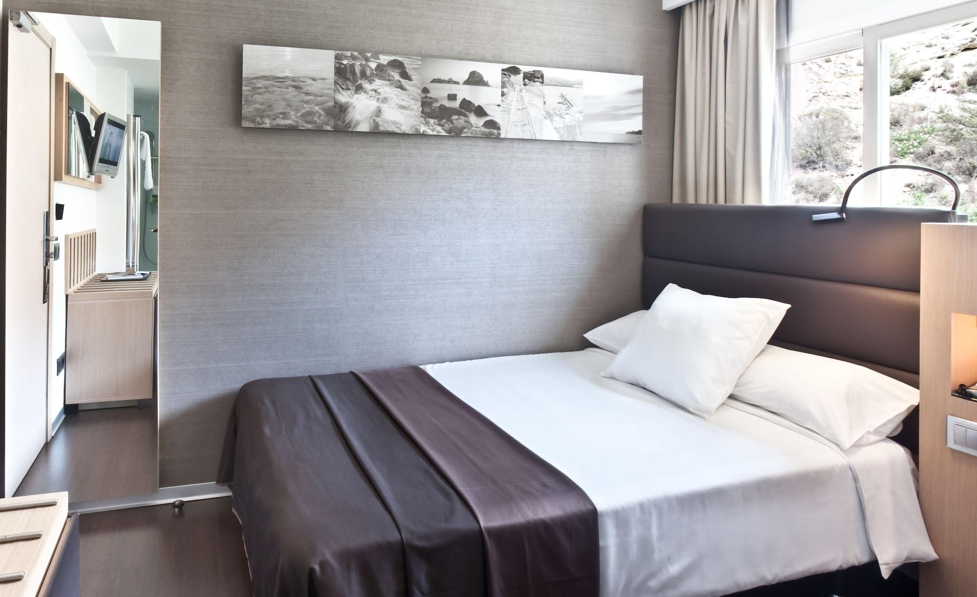 Ocean Drive Hotel 4*