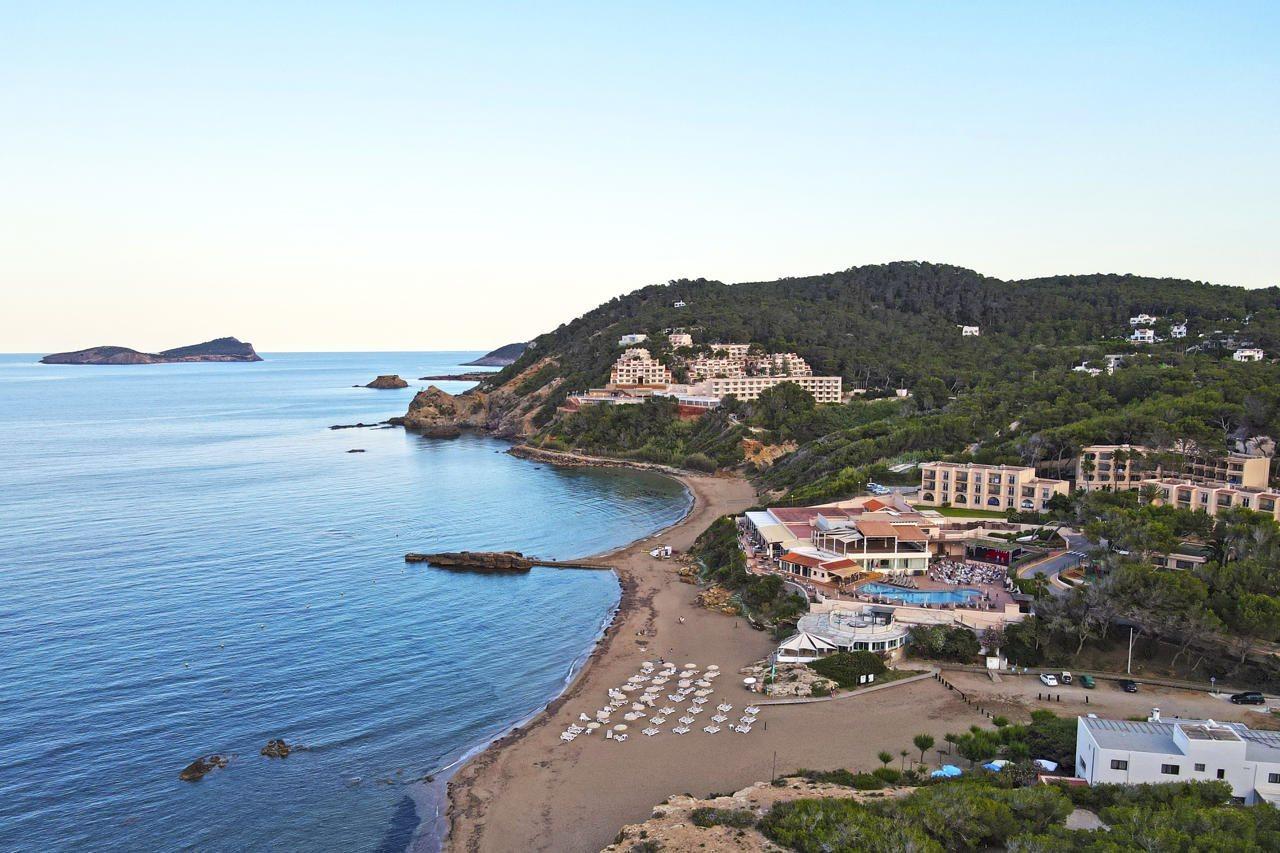 Invisa Club Cala Blanca 3* Es Figueral