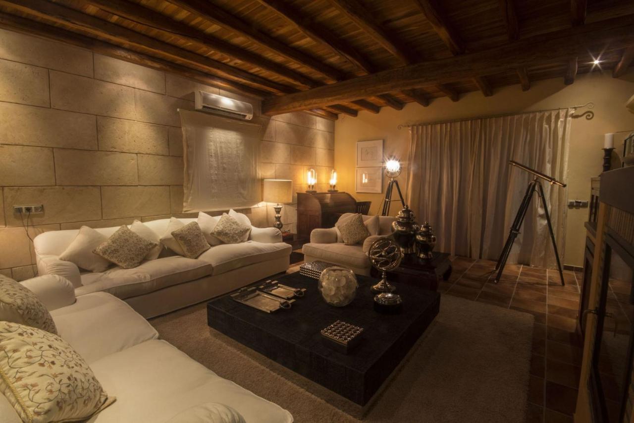 Attractive Ibiza Tierra 6 Bedrooms Phenomenal Country Mountain Views Santa Gertrudis Villa *
