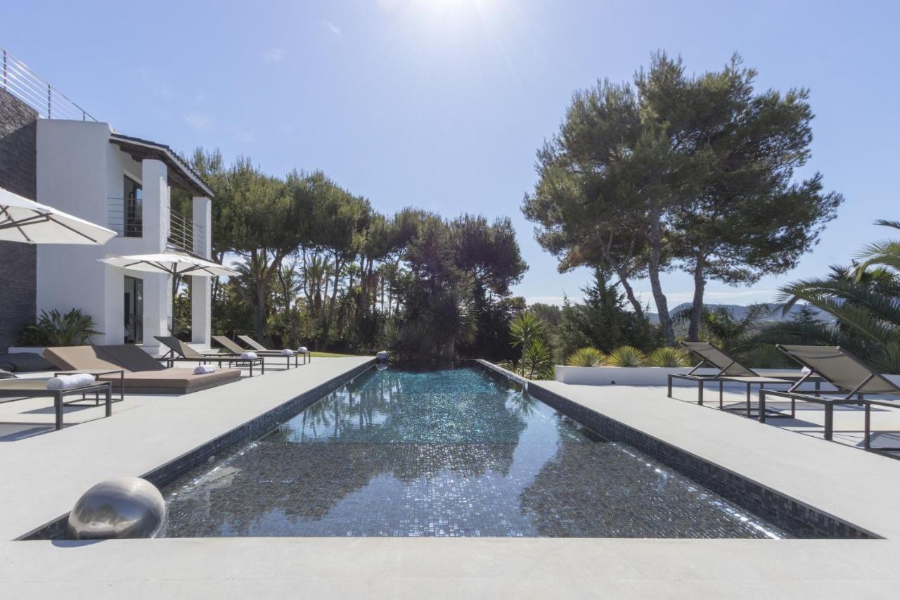 Magical Ibizan Walking Distance To The Es Vedra Style 6 Bedrooms Fabulous Sea Views San José