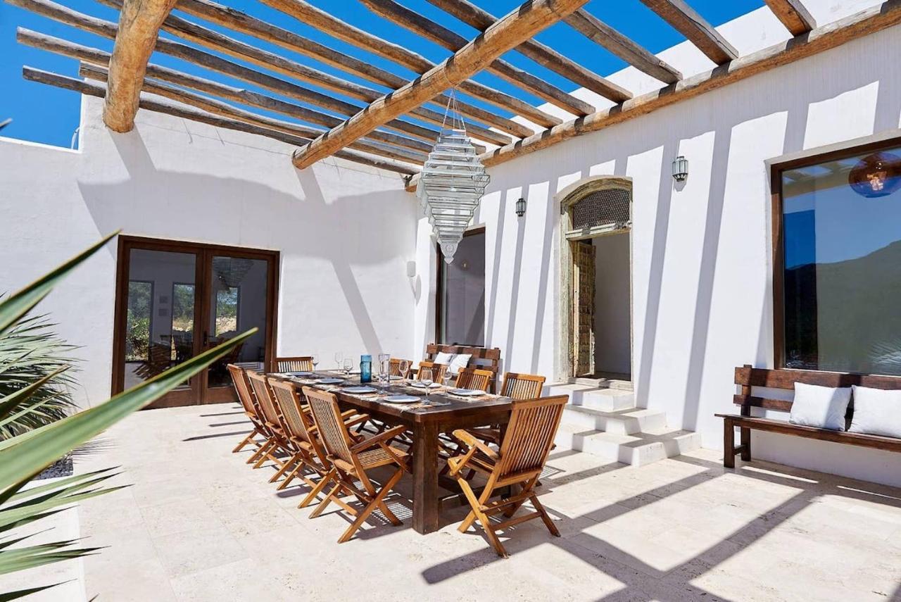 Vista De Muntanya Luxury Villa: Exclusive Beachside Retreat * Sant Josep de sa Talaia
