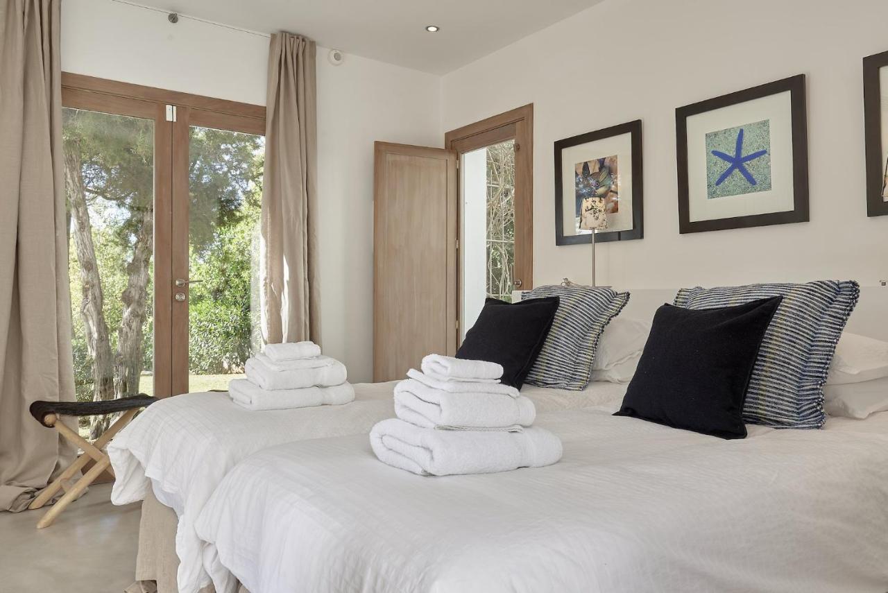 Deluxe Ibizan Retreat Stunning Sea Views Juana 6 Bedroom A Short Drive To The *
