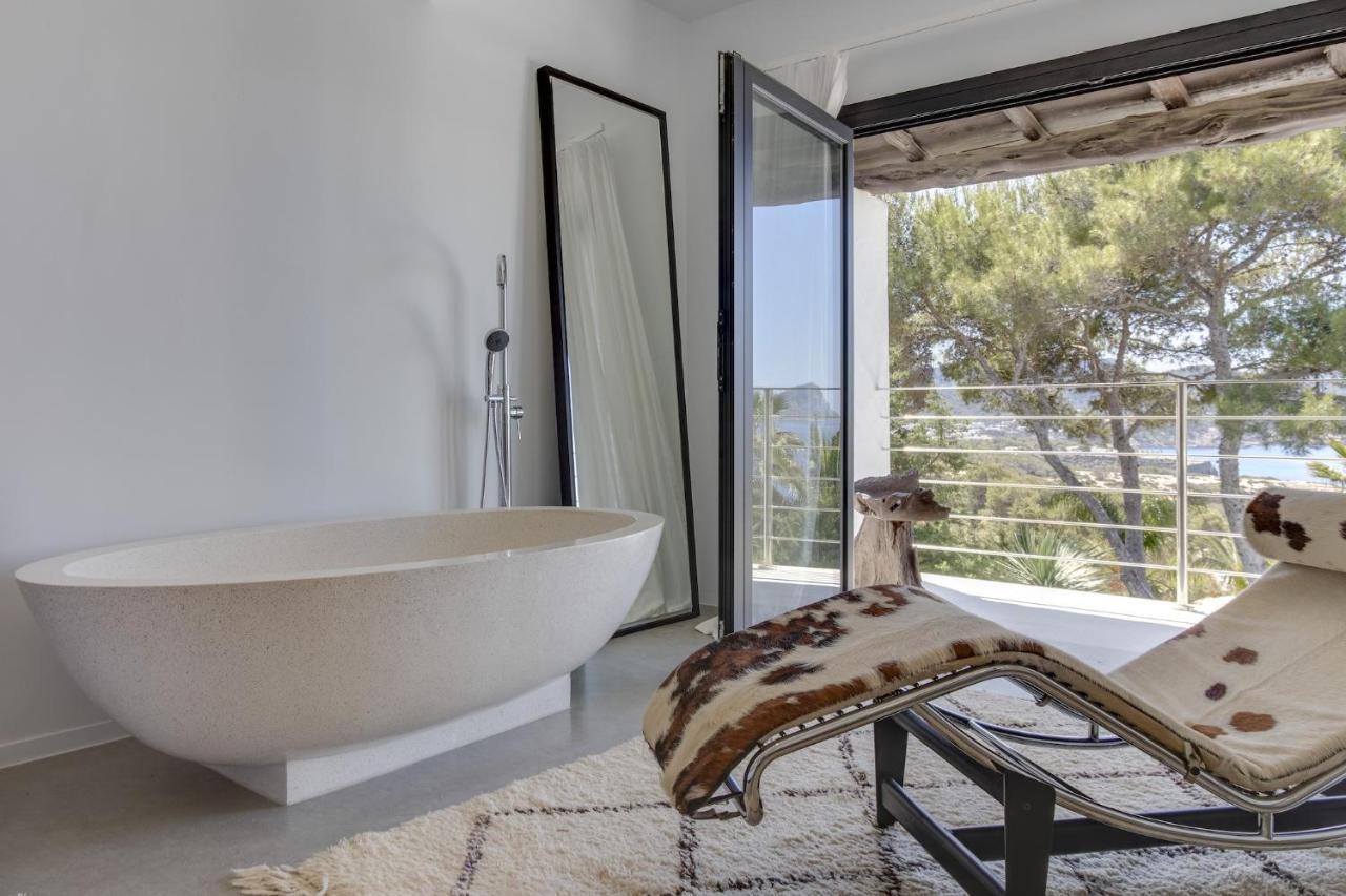 Magical Ibizan Walking Distance To The Es Vedra Style 6 Bedrooms Fabulous Sea Views * San José