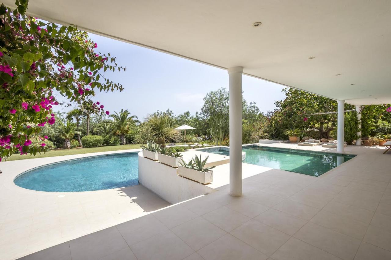 Villa Staggering Ibiza Felipe 6 Bedrooms Private Gym Childrens Play Area Sant Josep *