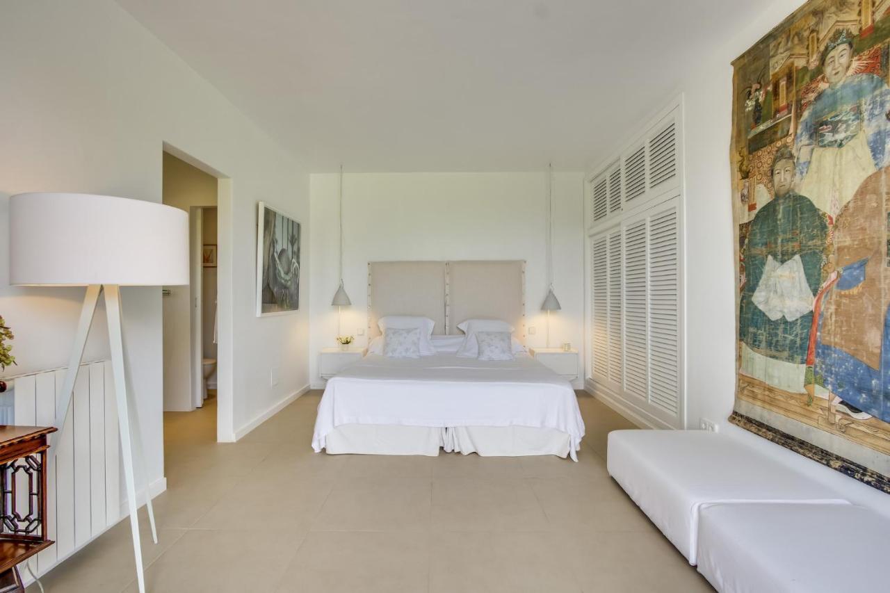 Villa Staggering Ibiza Felipe 6 Bedrooms Private Gym Childrens Play Area Sant Josep *