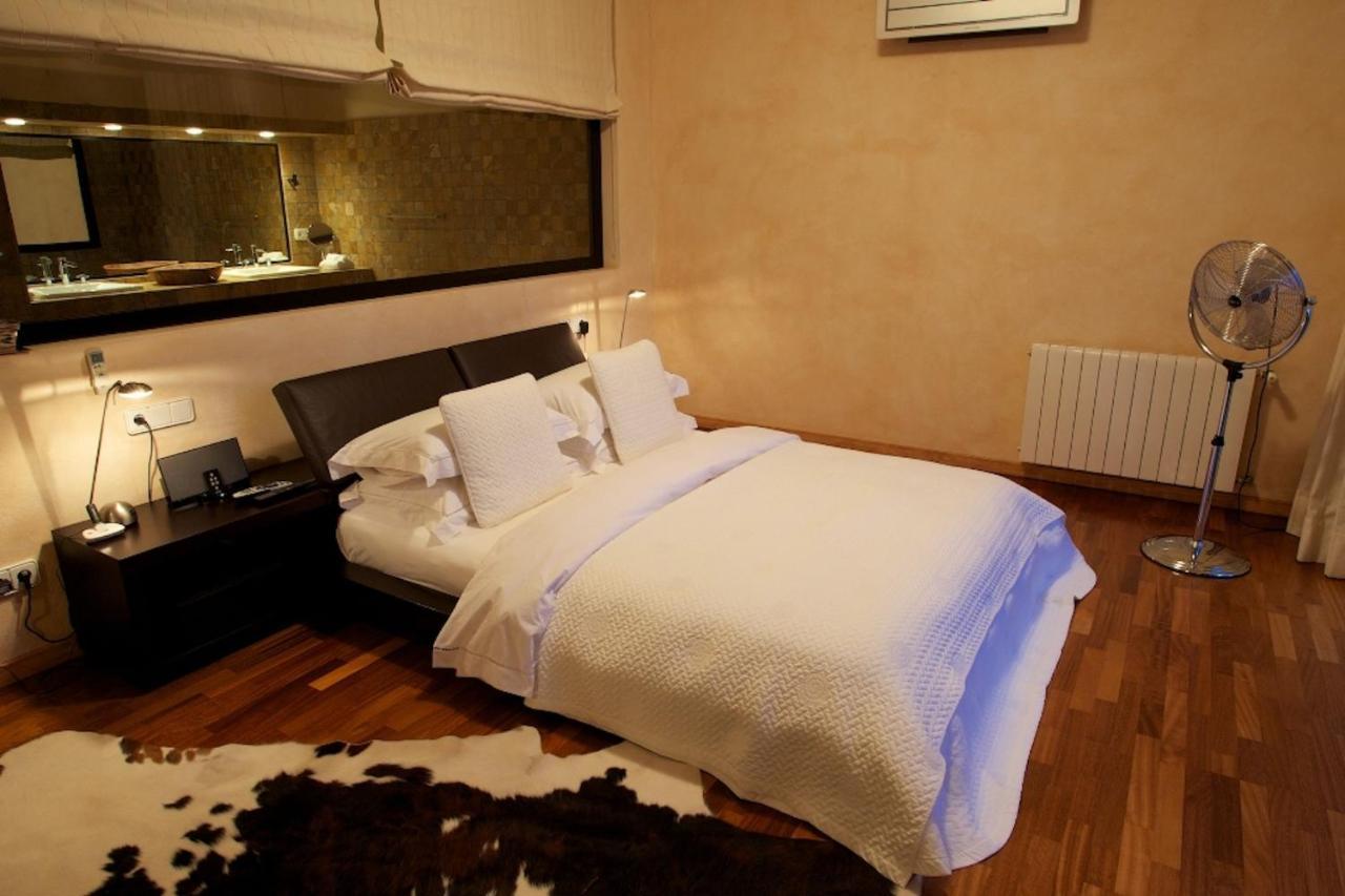 Villa Exquisite Ibiza I Secluded Hillside Location I Casa Jardin I 6 Bedrooms I Close To Ibiza Town I Sea Views I San José