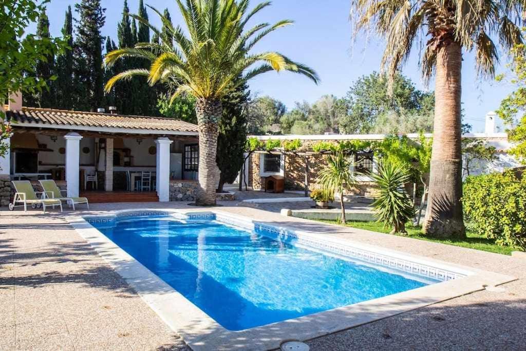 Valencia Villa *