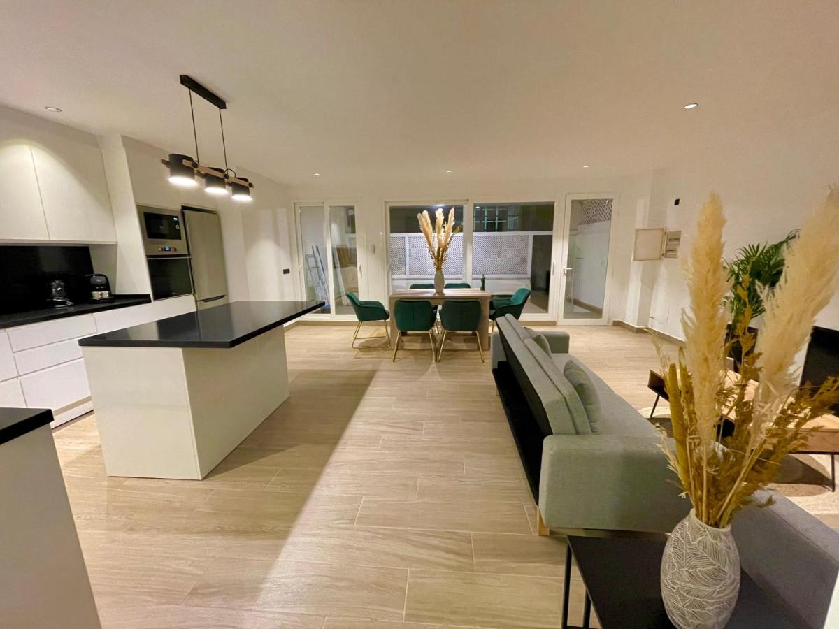 Marina Port Apartment *