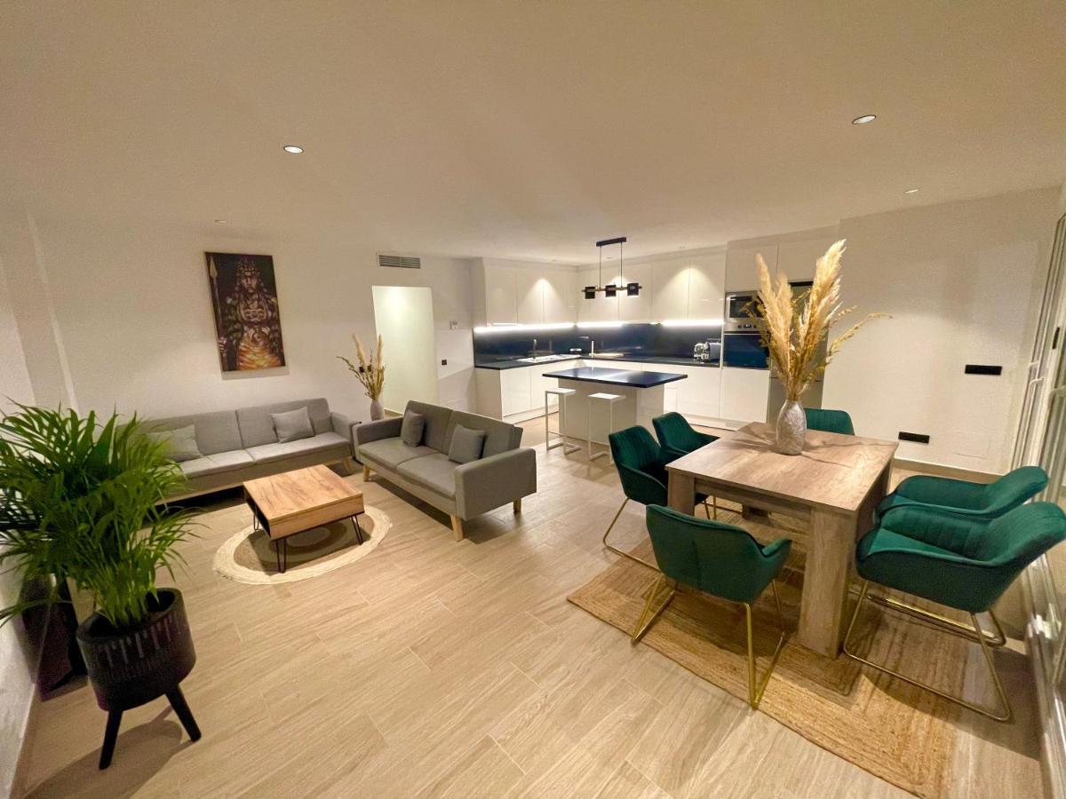 Marina Port Apartment *