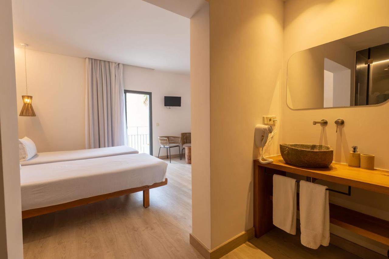 Play - Adults Only Hotel