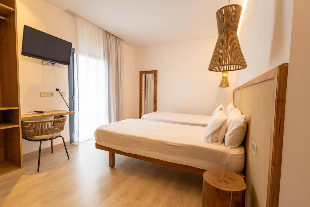 Play - Adults Only Hotel