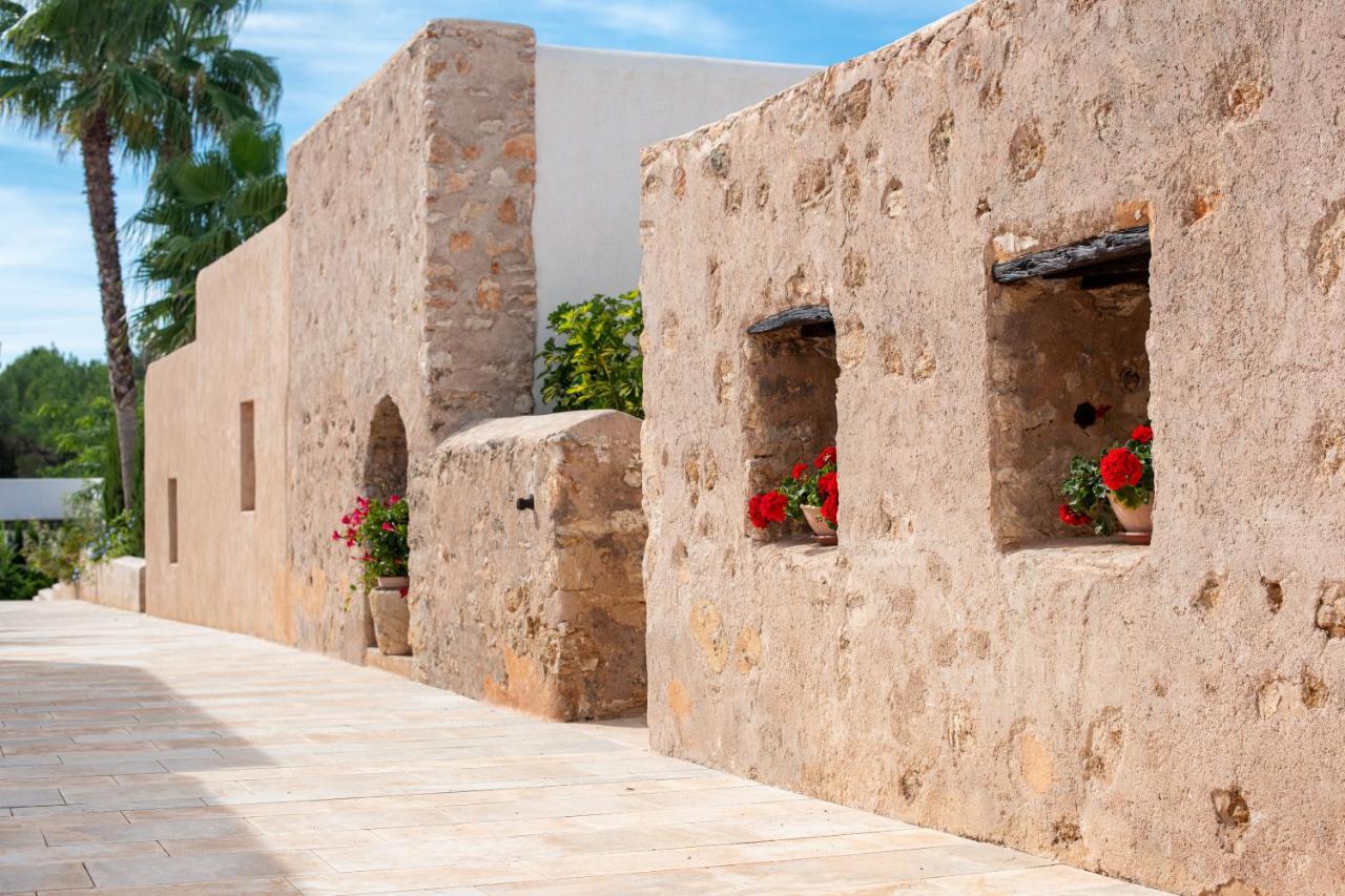 Safragell Ibiza & *