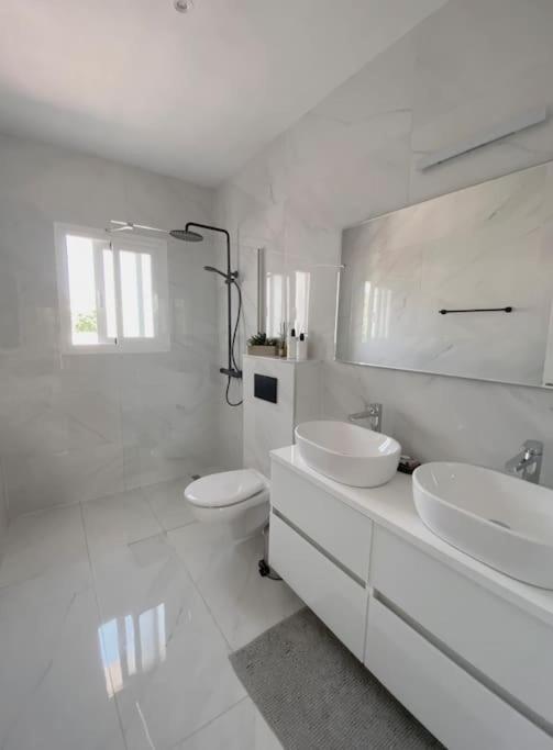 Celebrate Life's Precious Moments At Saca! Pousada Sant Jordi de ses Salines