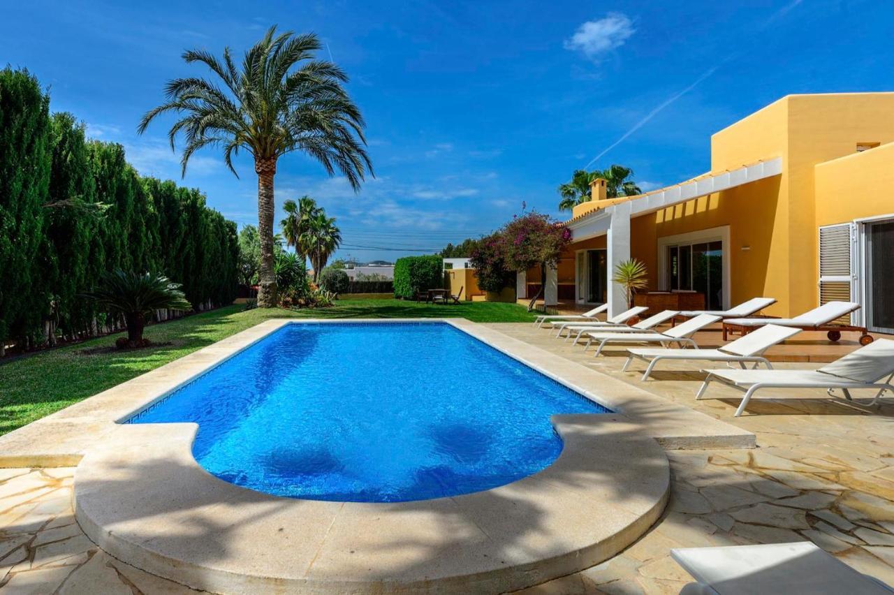 Cali Villa *