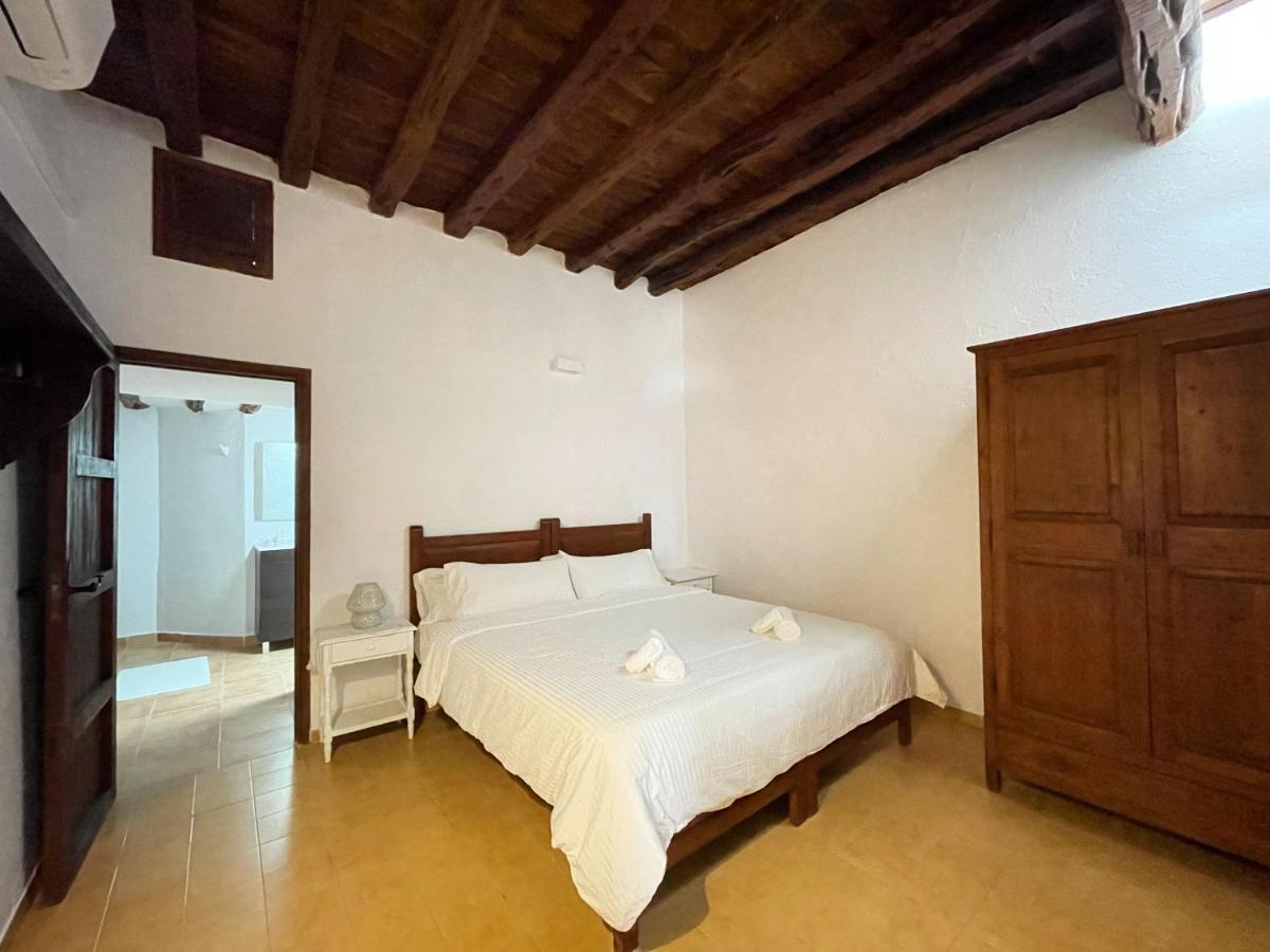 Holiday home Toni Den Real *