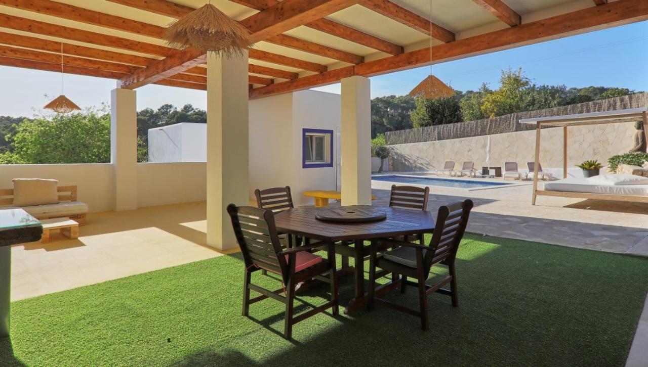 Can Clau - 2 Bedroom Finca * Santa Gertrudis (Ibiza)