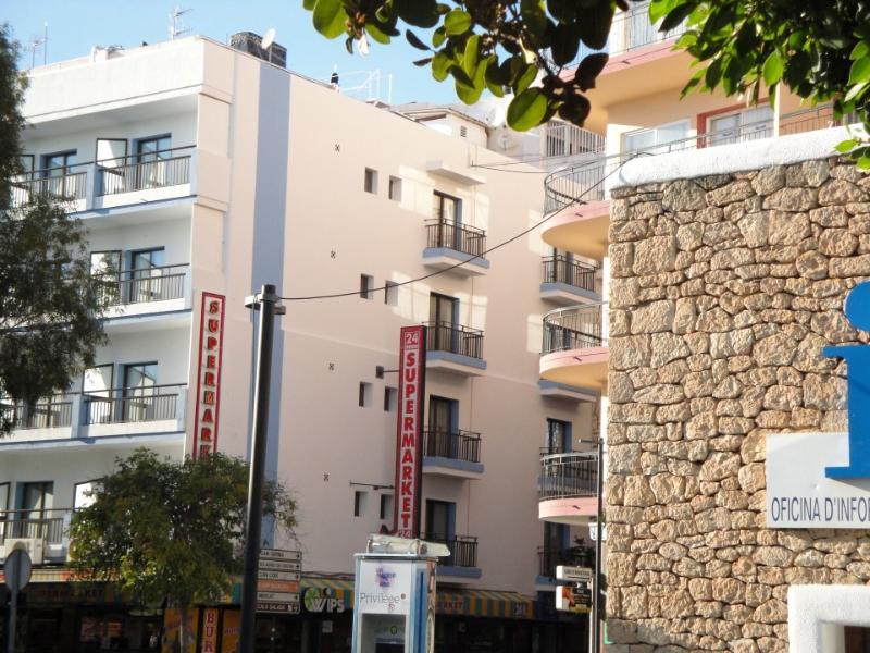 The Blue - Adults Only Apartment